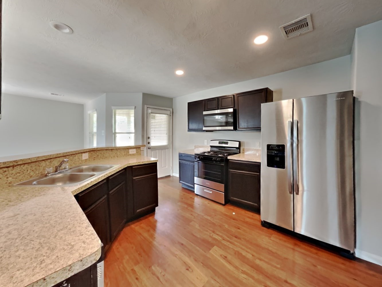 1203 Gibson Crossing Way Property Photo 5