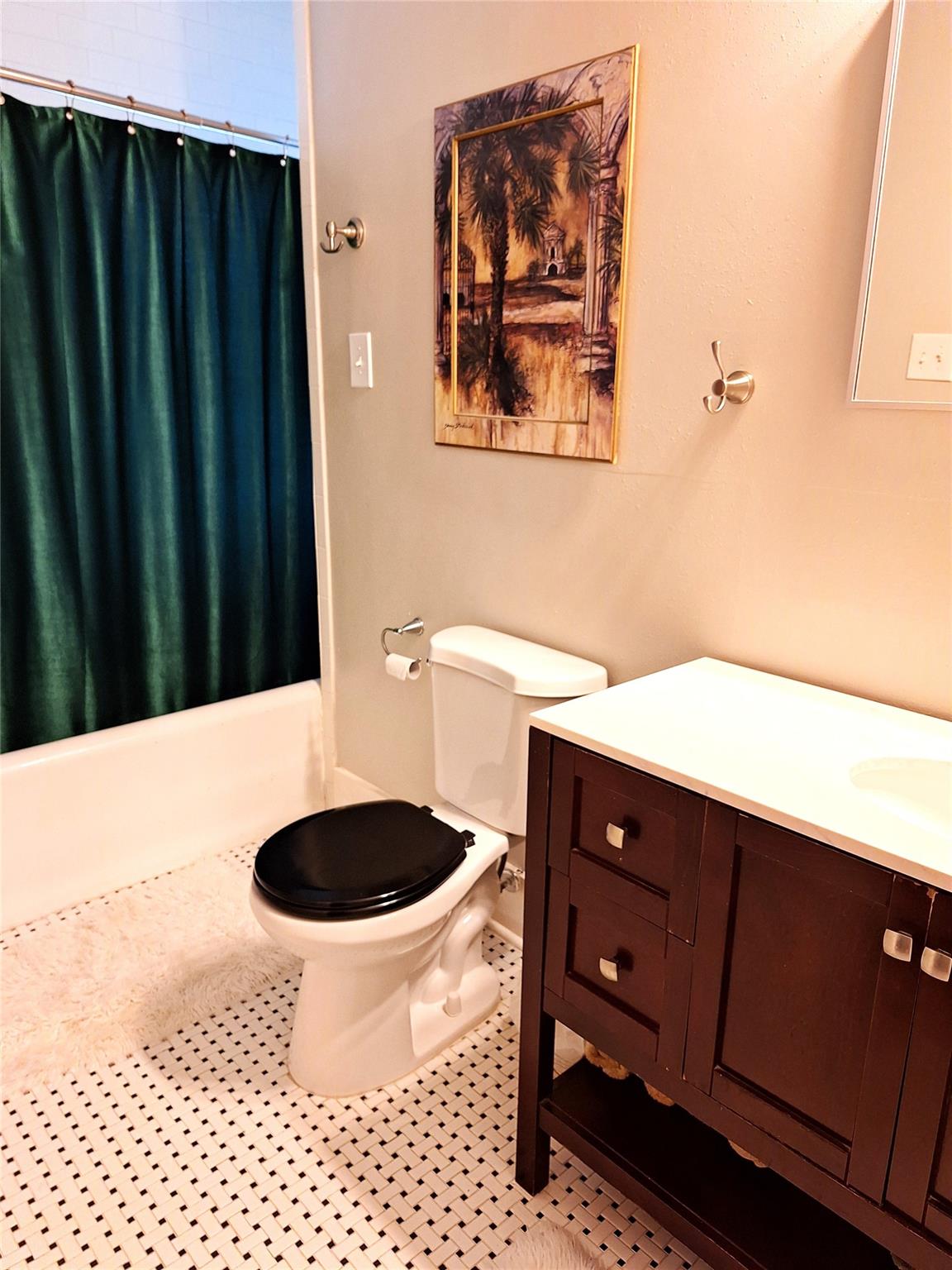 2417 Blodgett Street Property Photo 13