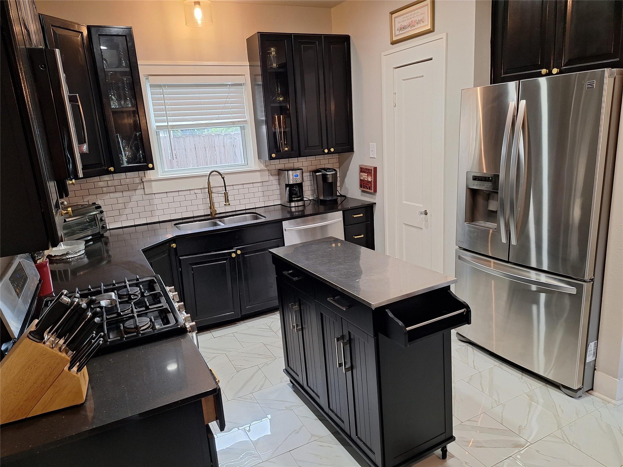 2417 Blodgett Street Property Photo 16