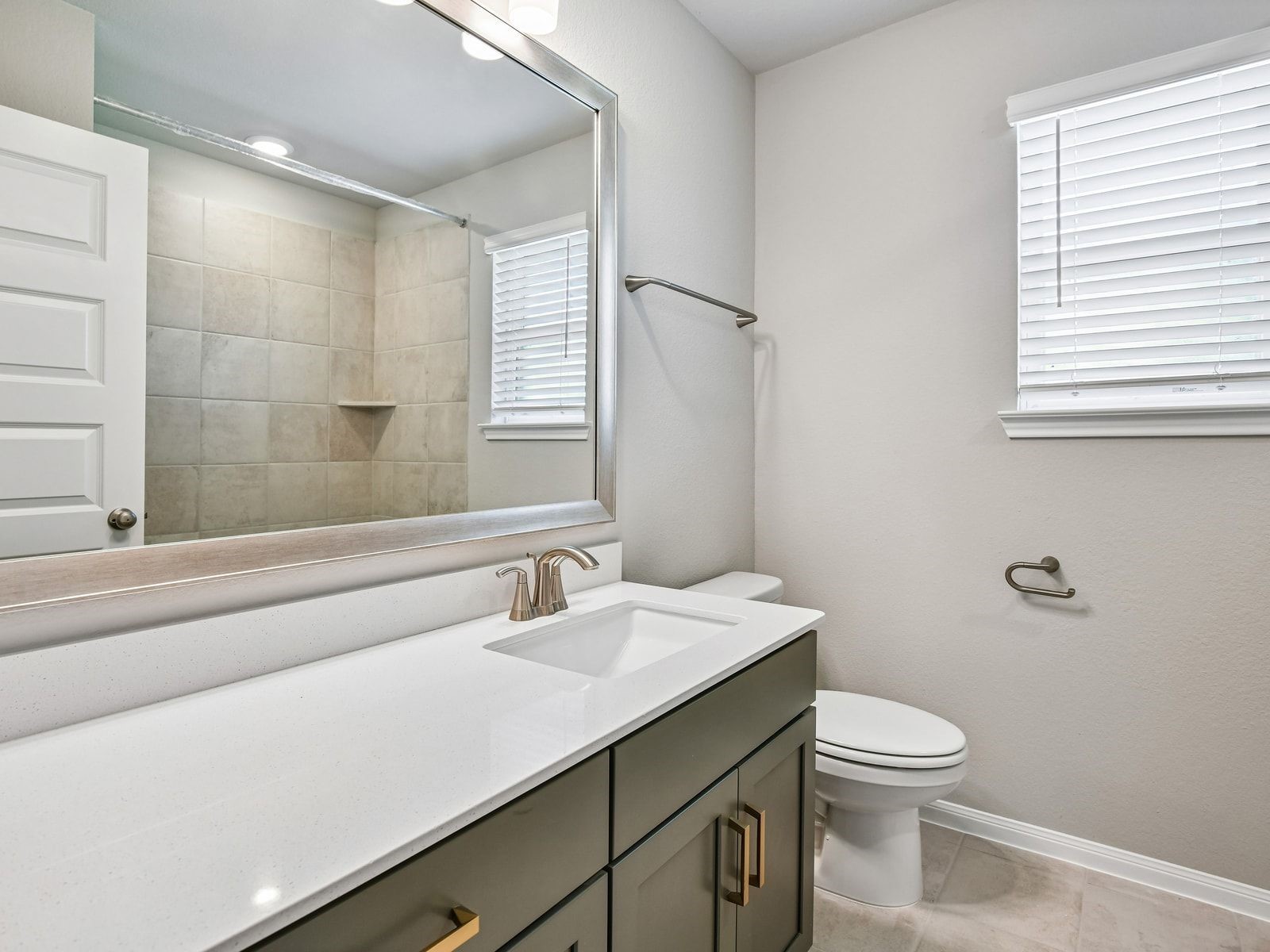 5225 Great Oaks Drive Property Photo 5