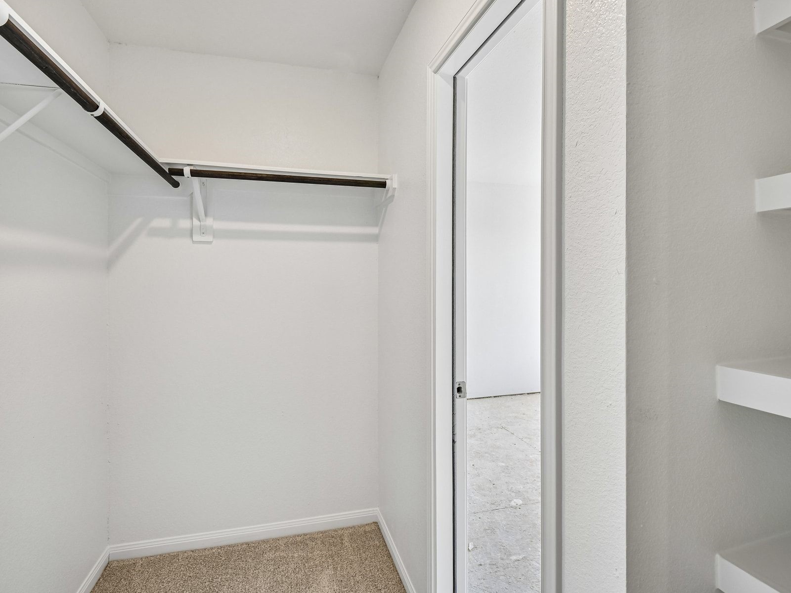 5225 Great Oaks Drive Property Photo 22