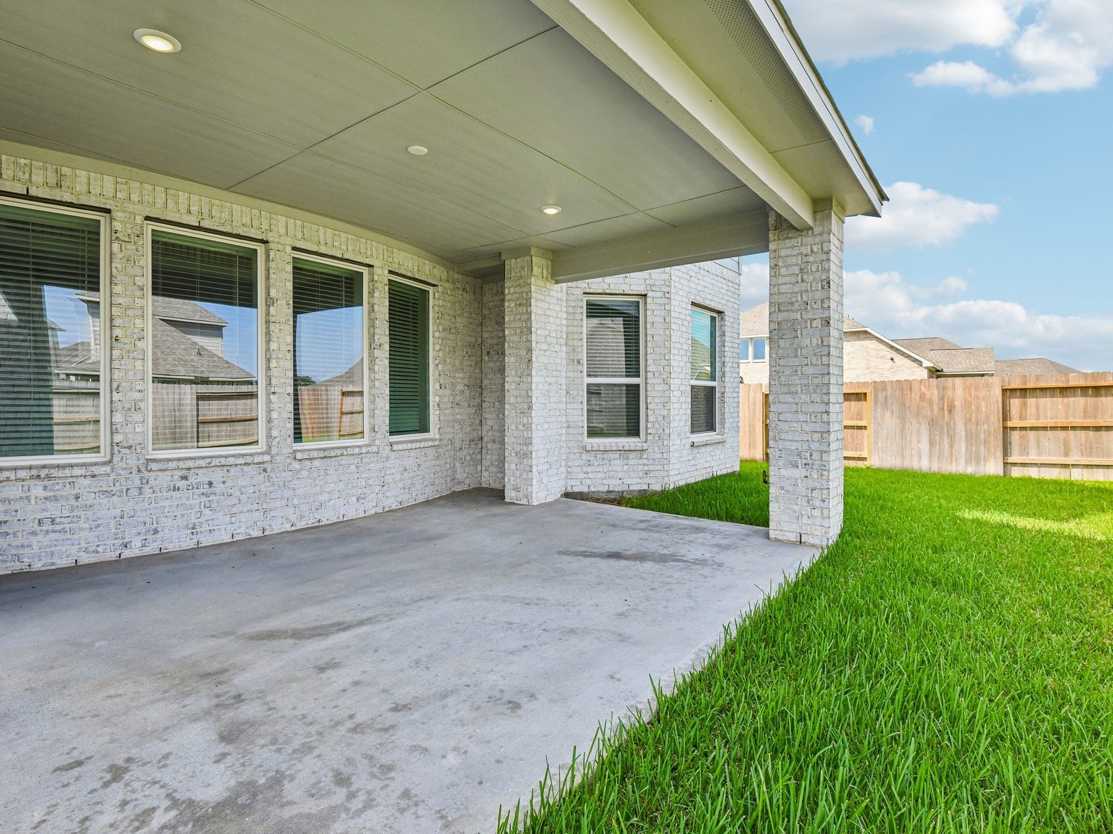 5225 Great Oaks Drive Property Photo 48
