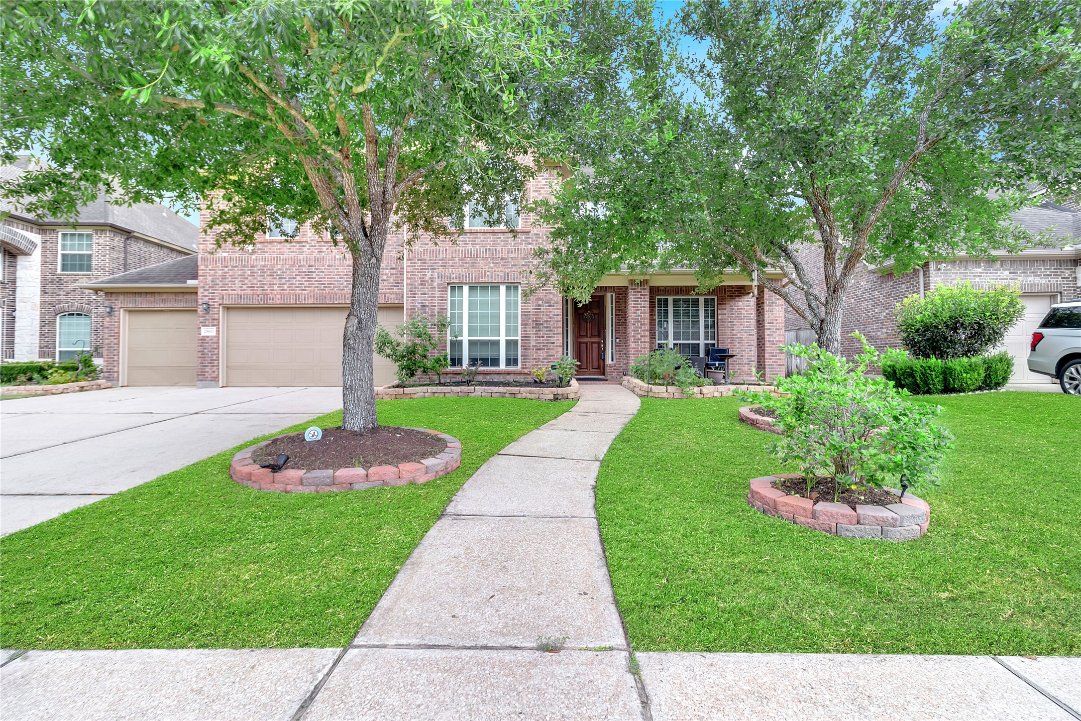 25611 Kearsley Drive Property Photo 5