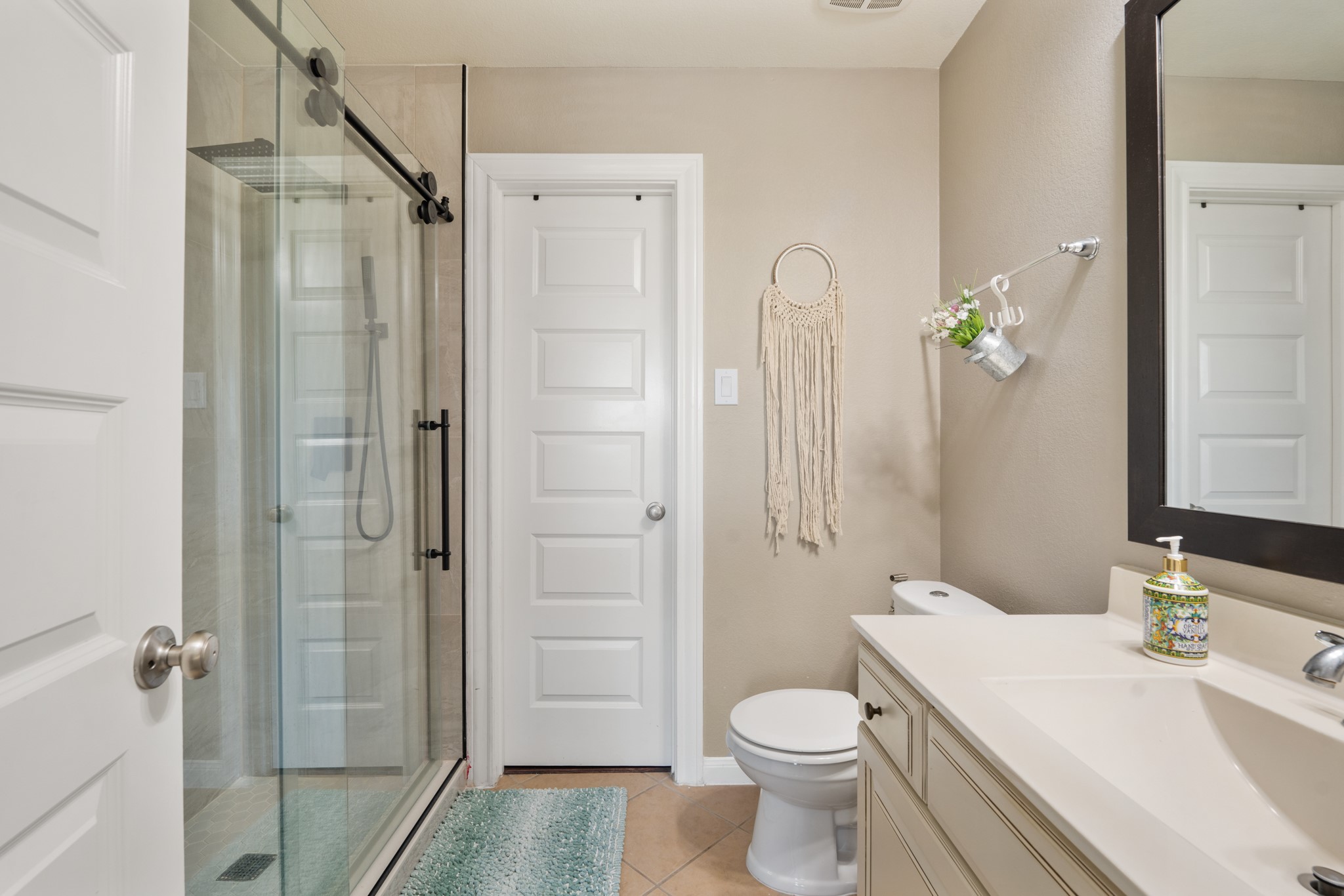 25611 Kearsley Drive Property Photo 33