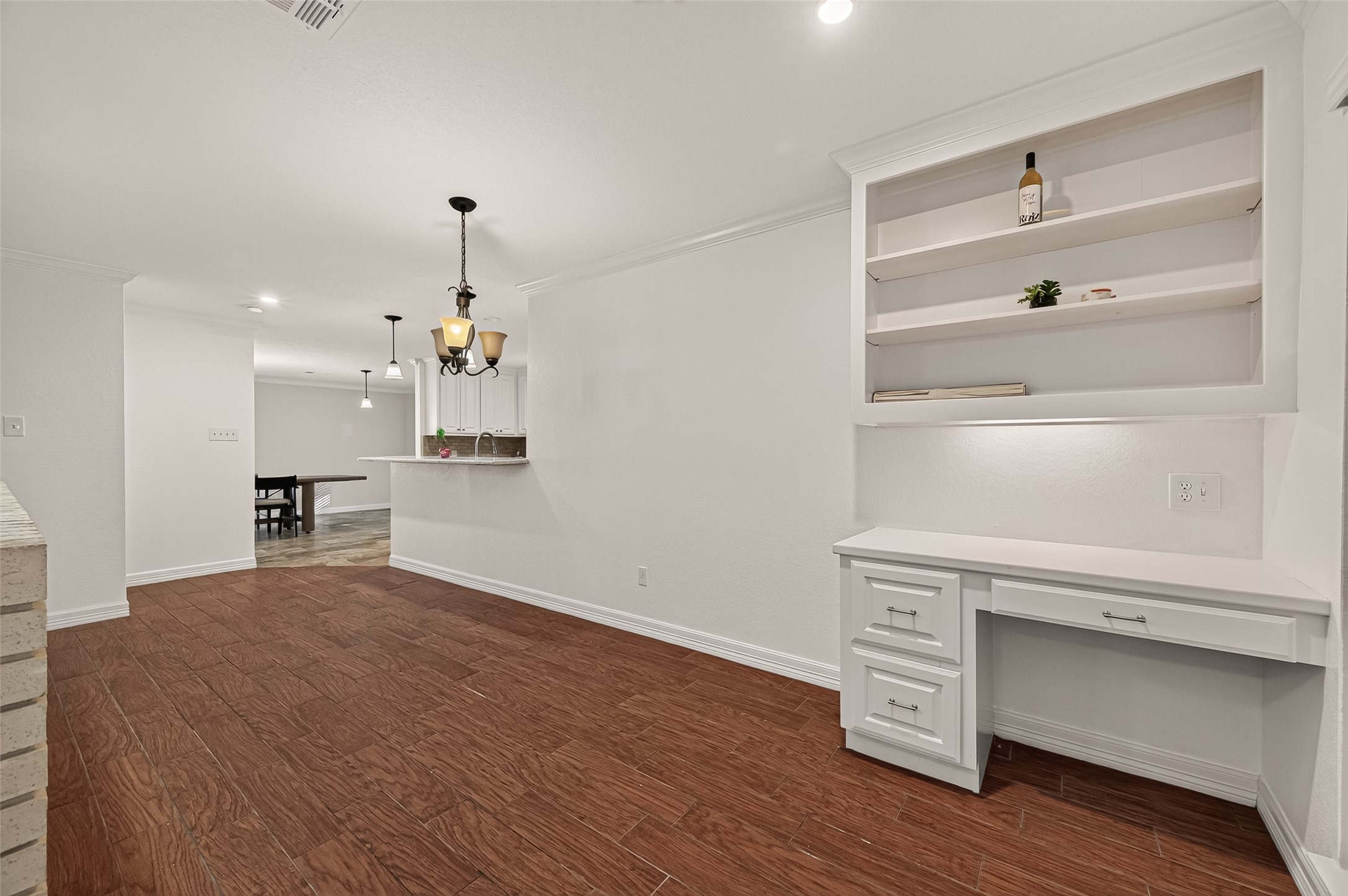 1209 Sunset Drive Property Photo 4