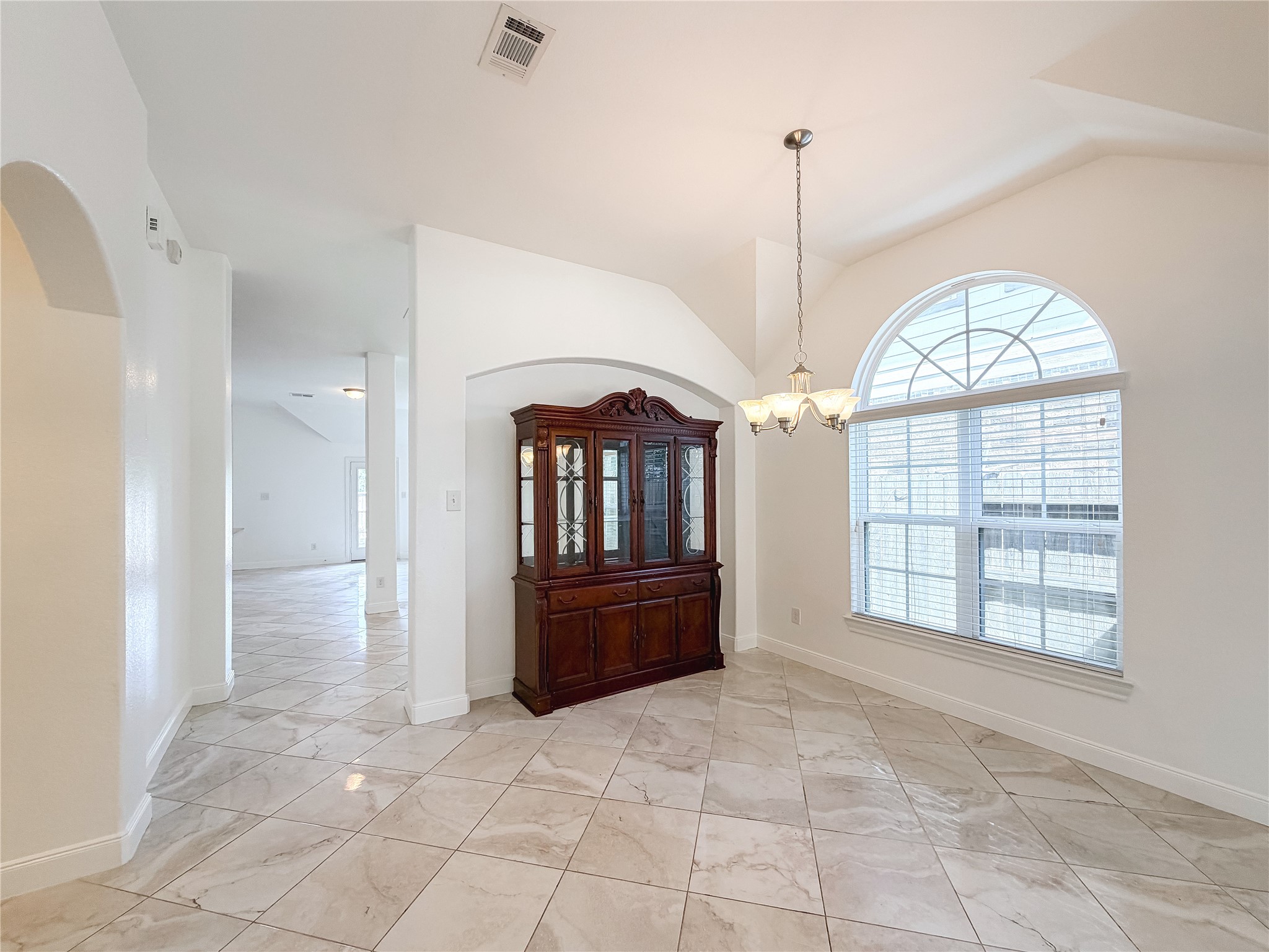 18126 Golden Falls Lane Property Photo 10