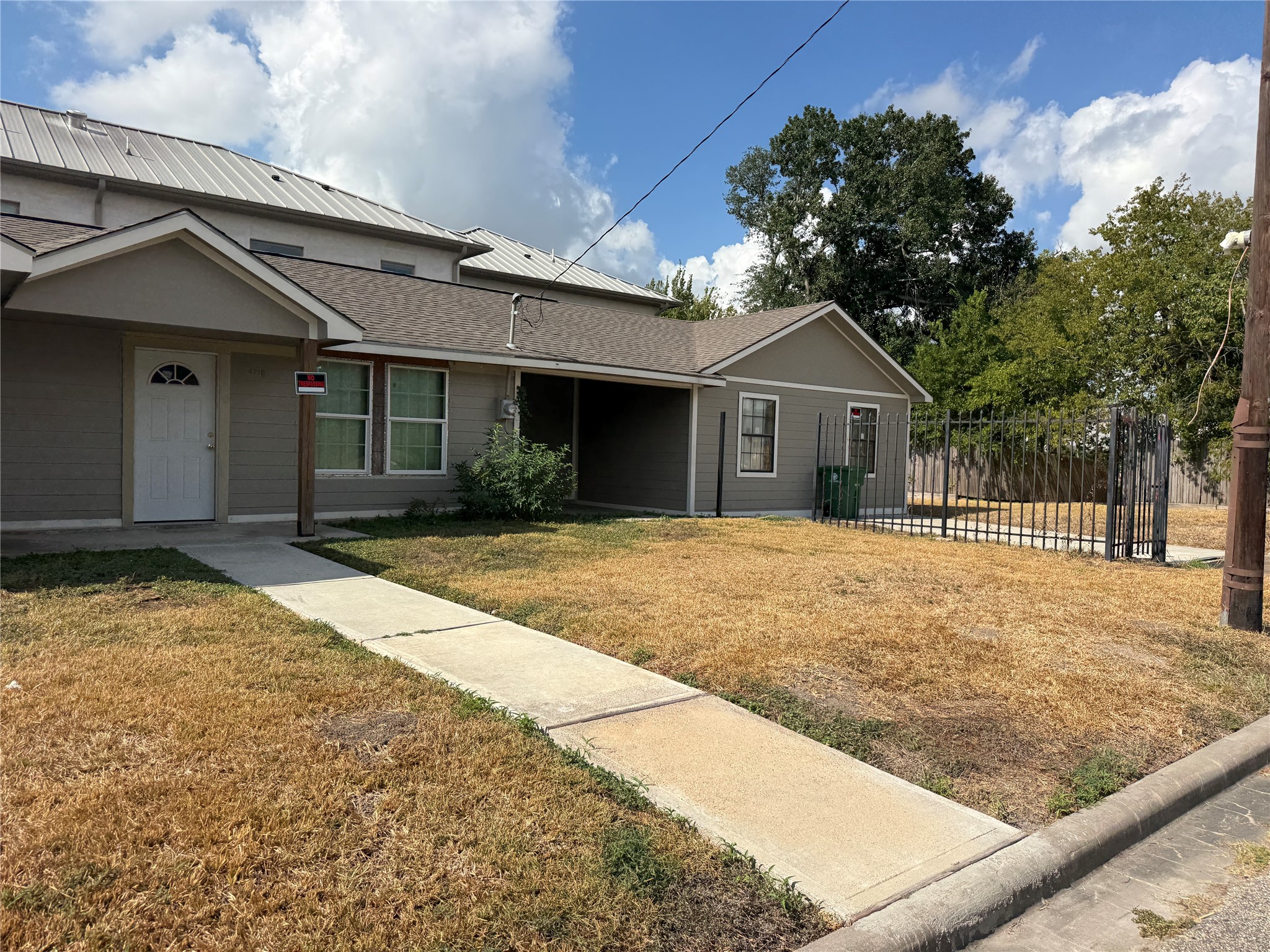 4718 Teton Street Property Photo 4