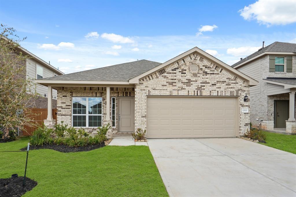32910 Ruthie Dean Drive, Brookshire Tx 77423 Property Photo 1