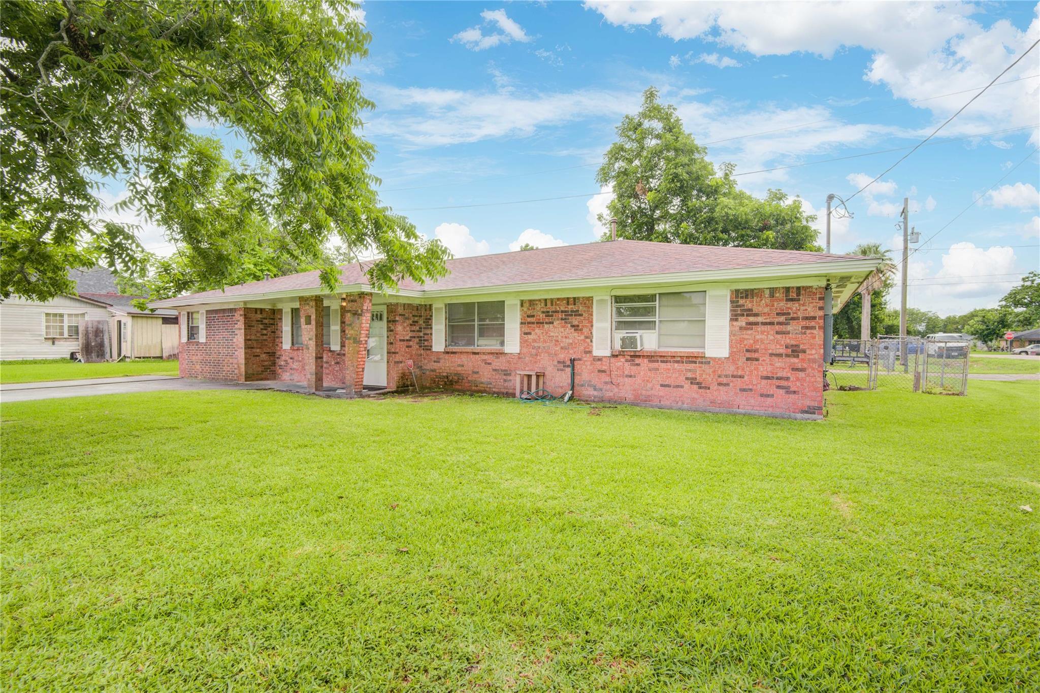 1421 N Avenue S, Freeport Tx 77541 Property Photo 1