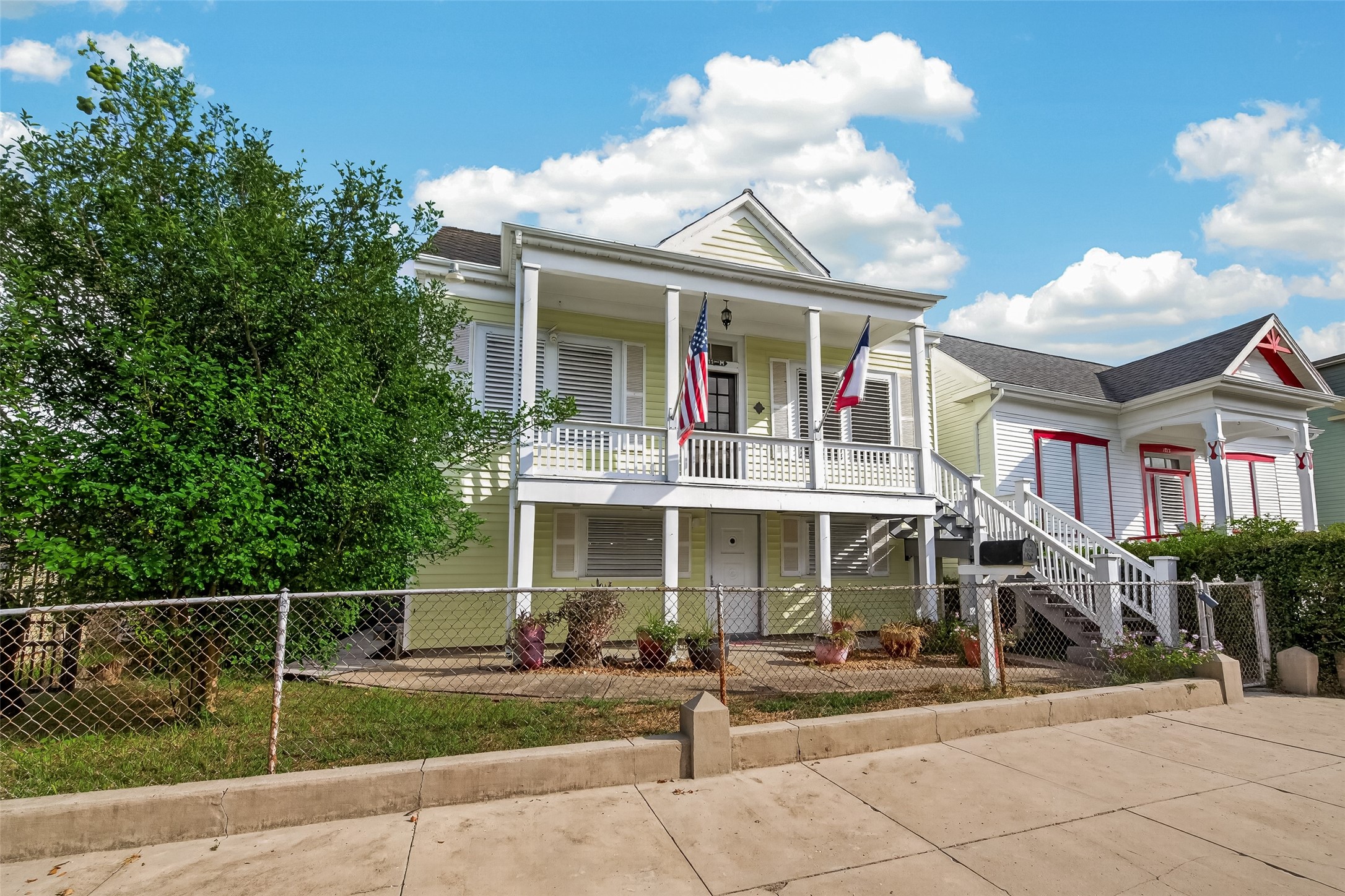1711 Avenue M Property Photo 1