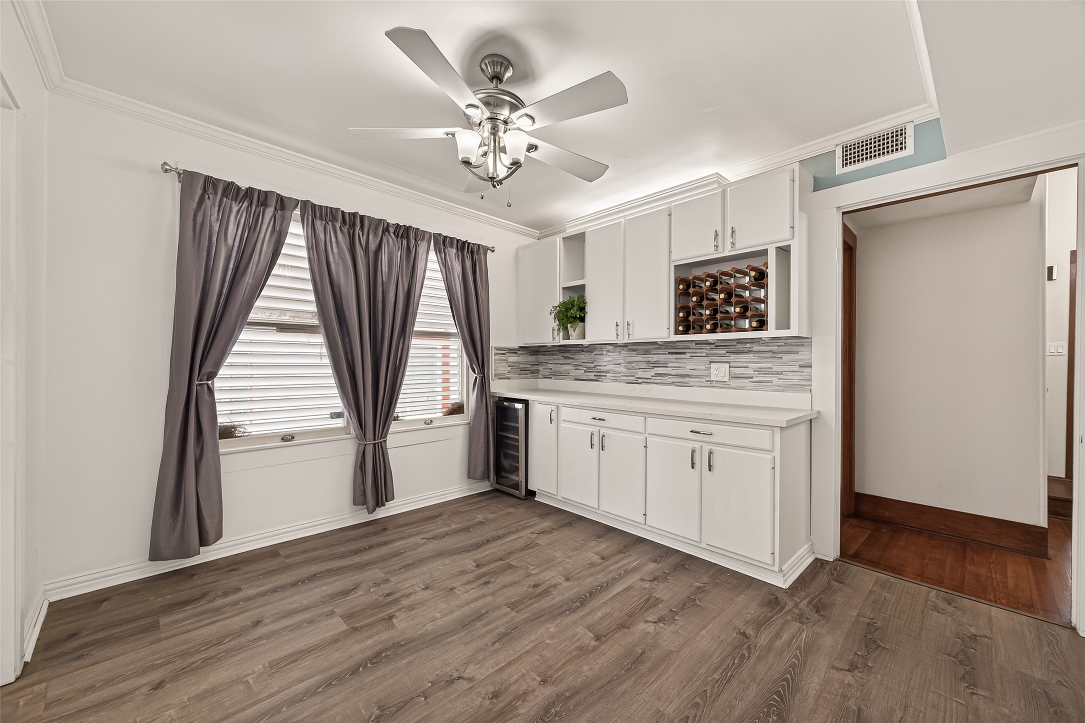1711 Avenue M Property Photo 9