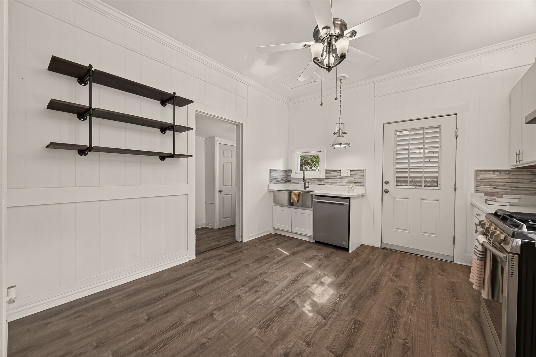 1711 Avenue M Property Photo 22