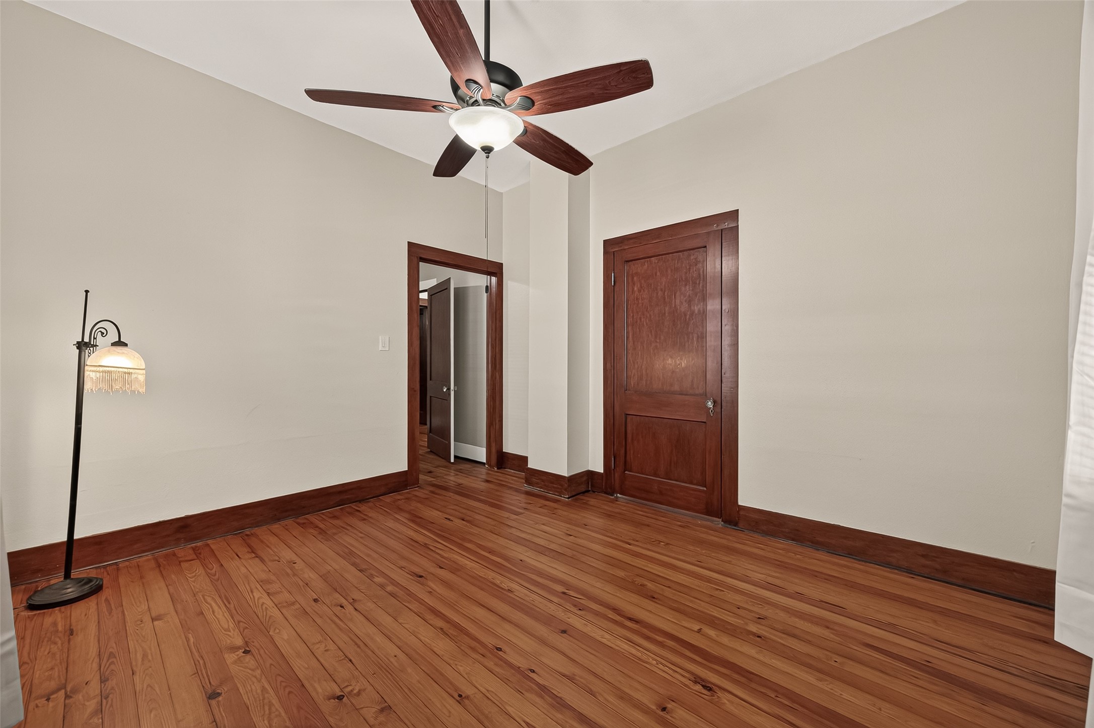 1711 Avenue M Property Photo 33
