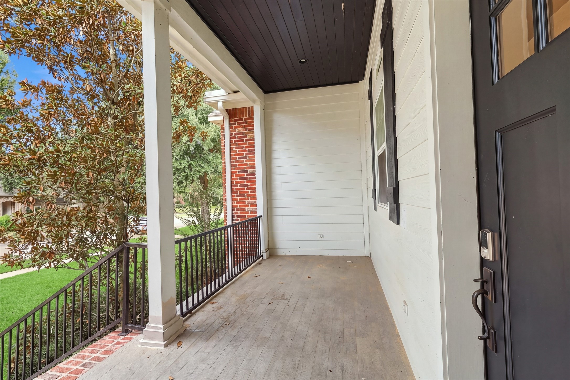 16017 Kube Court Property Photo 3