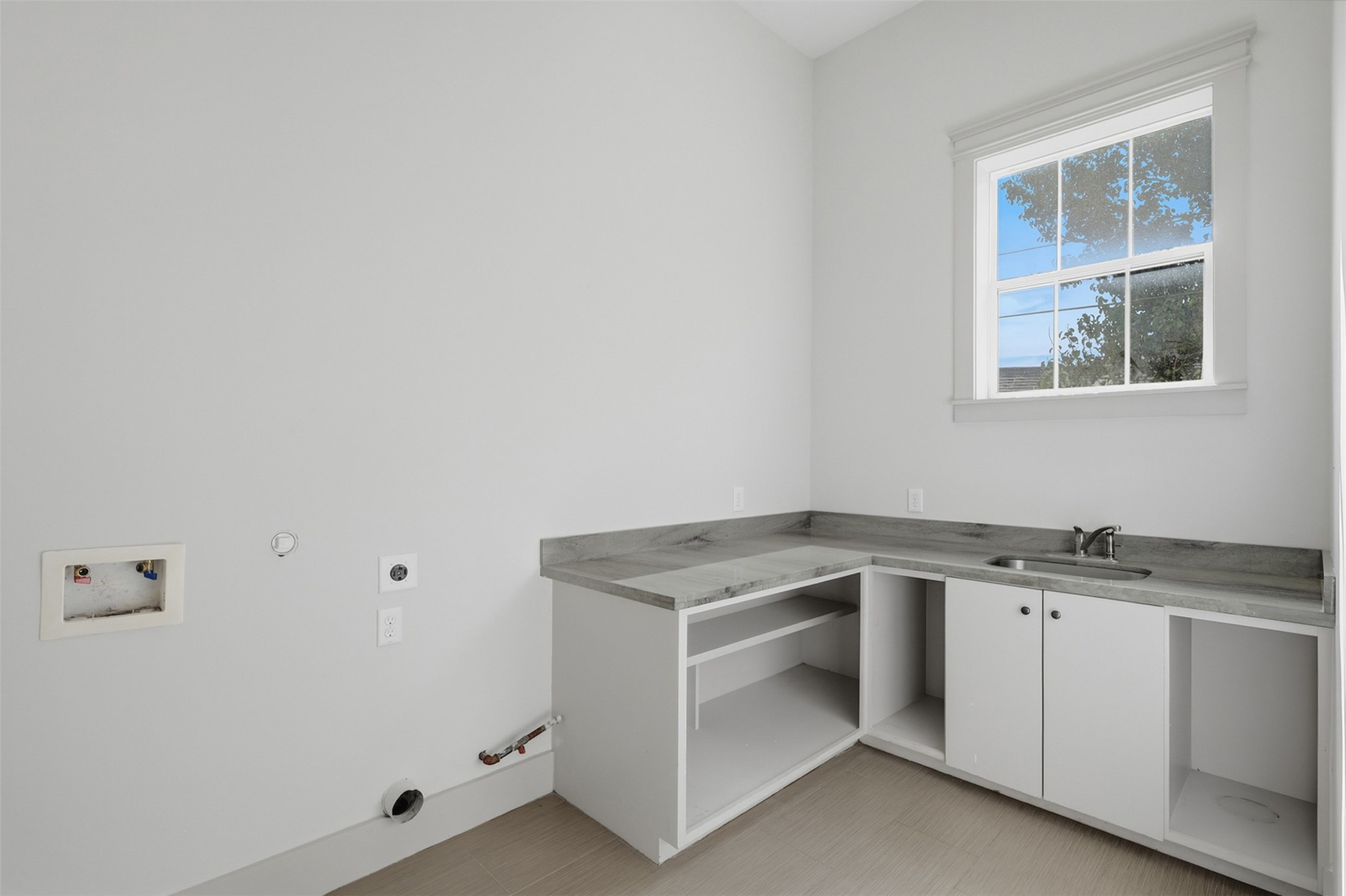 16017 Kube Court Property Photo 12