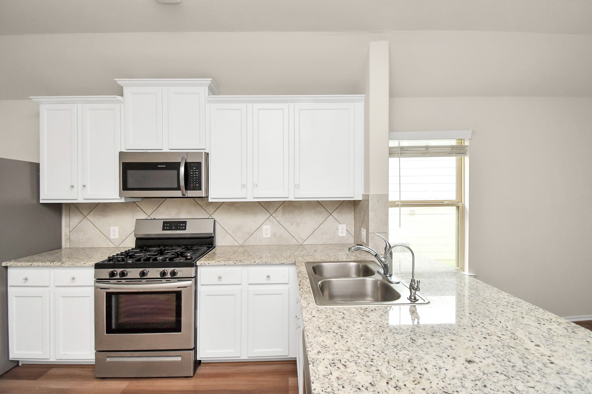 25634 Royal Catchfly Road Property Photo 12