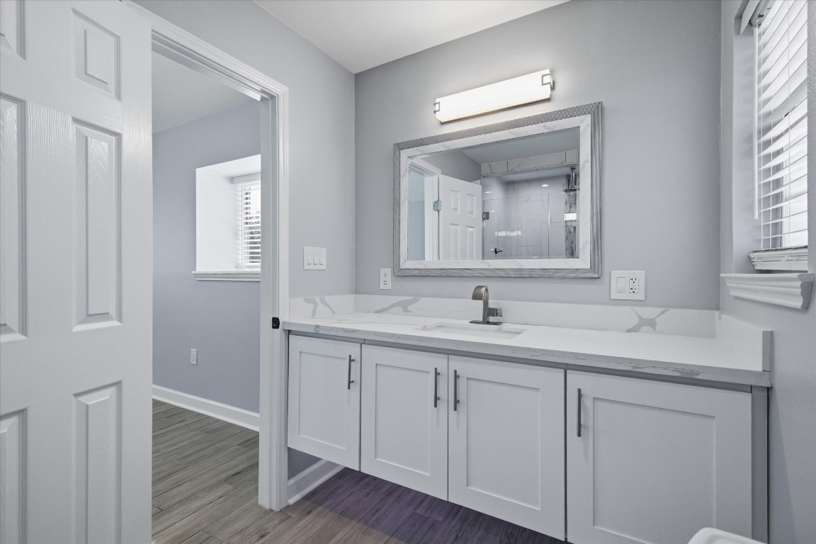 5006 Homewood Lane Property Photo 27