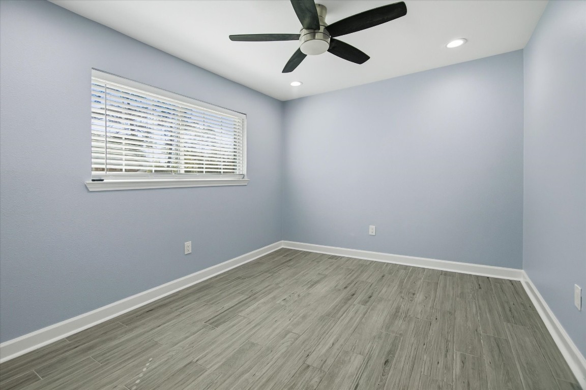 5006 Homewood Lane Property Photo 29