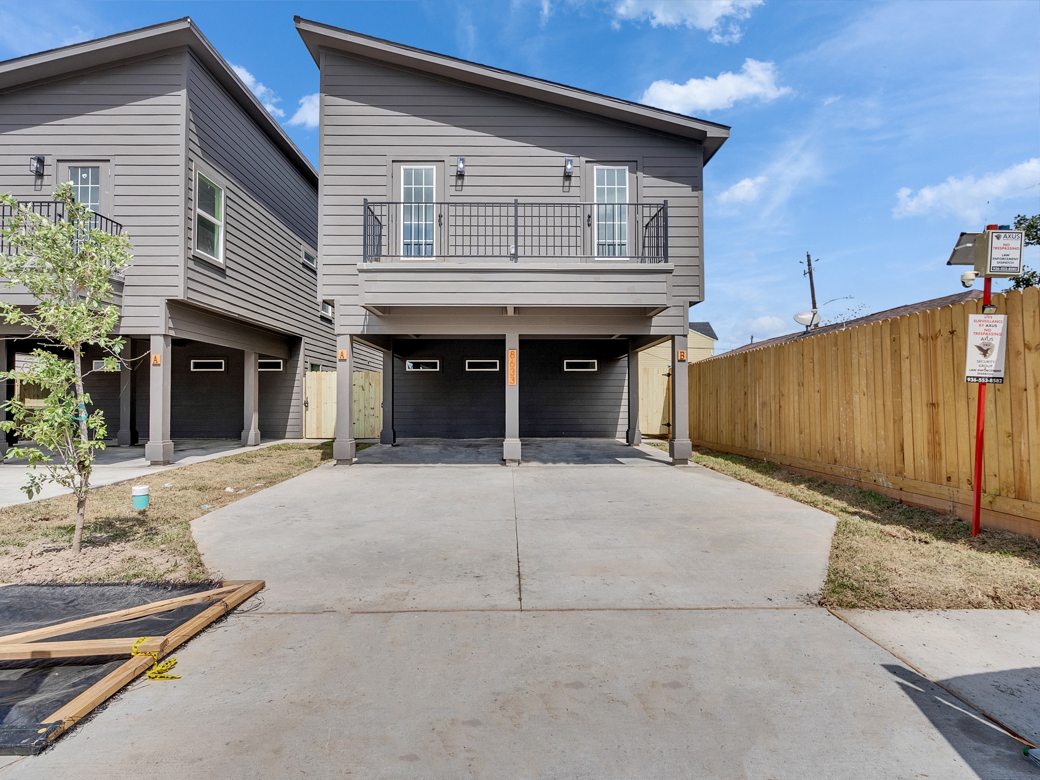 8810 Crestview Drive Property Photo