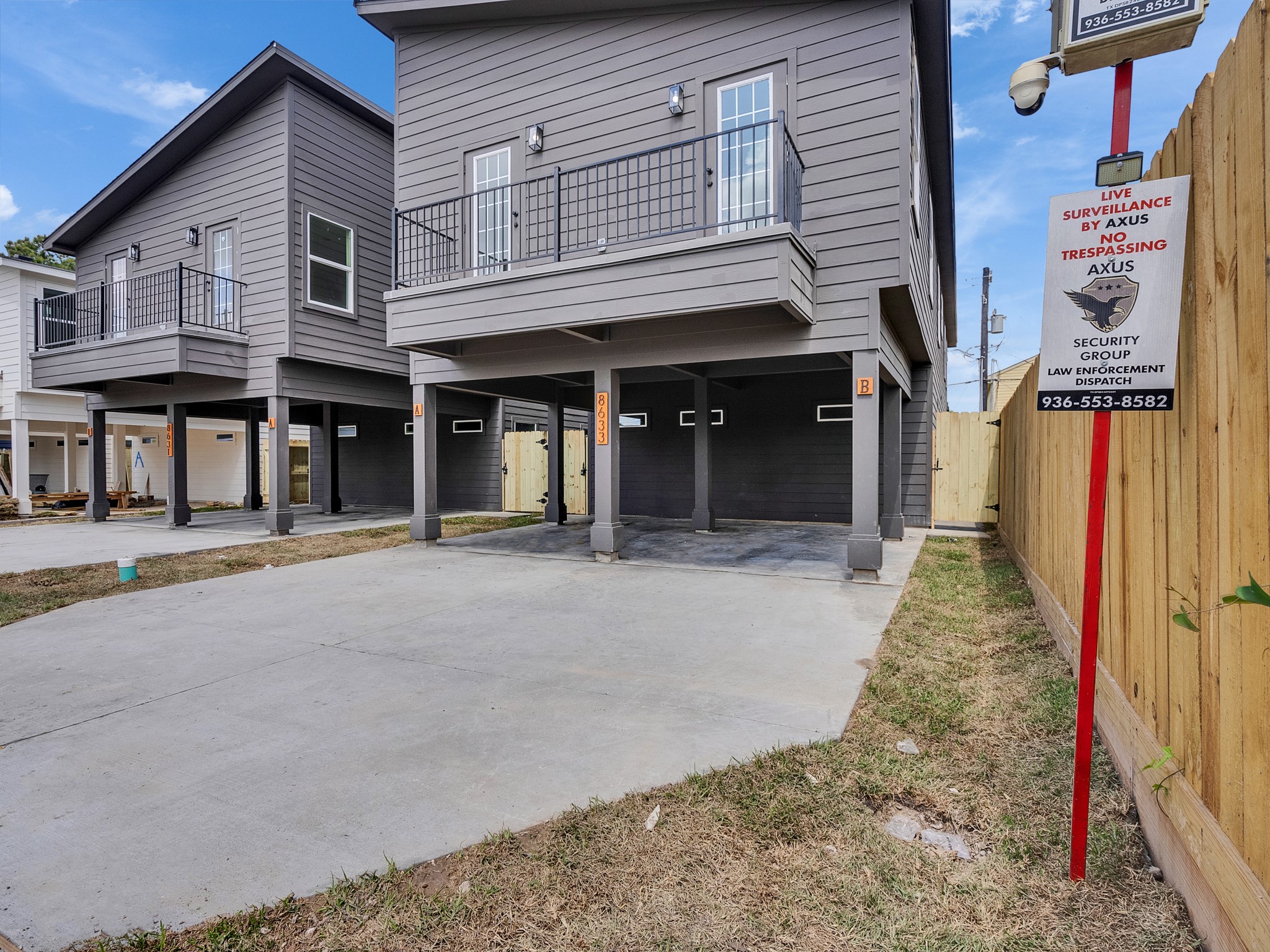8810 Crestview Drive Property Photo 4