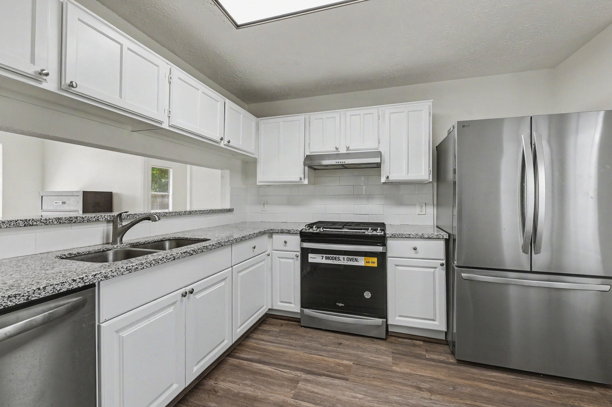 2015 Highcrest Drive Property Photo 11