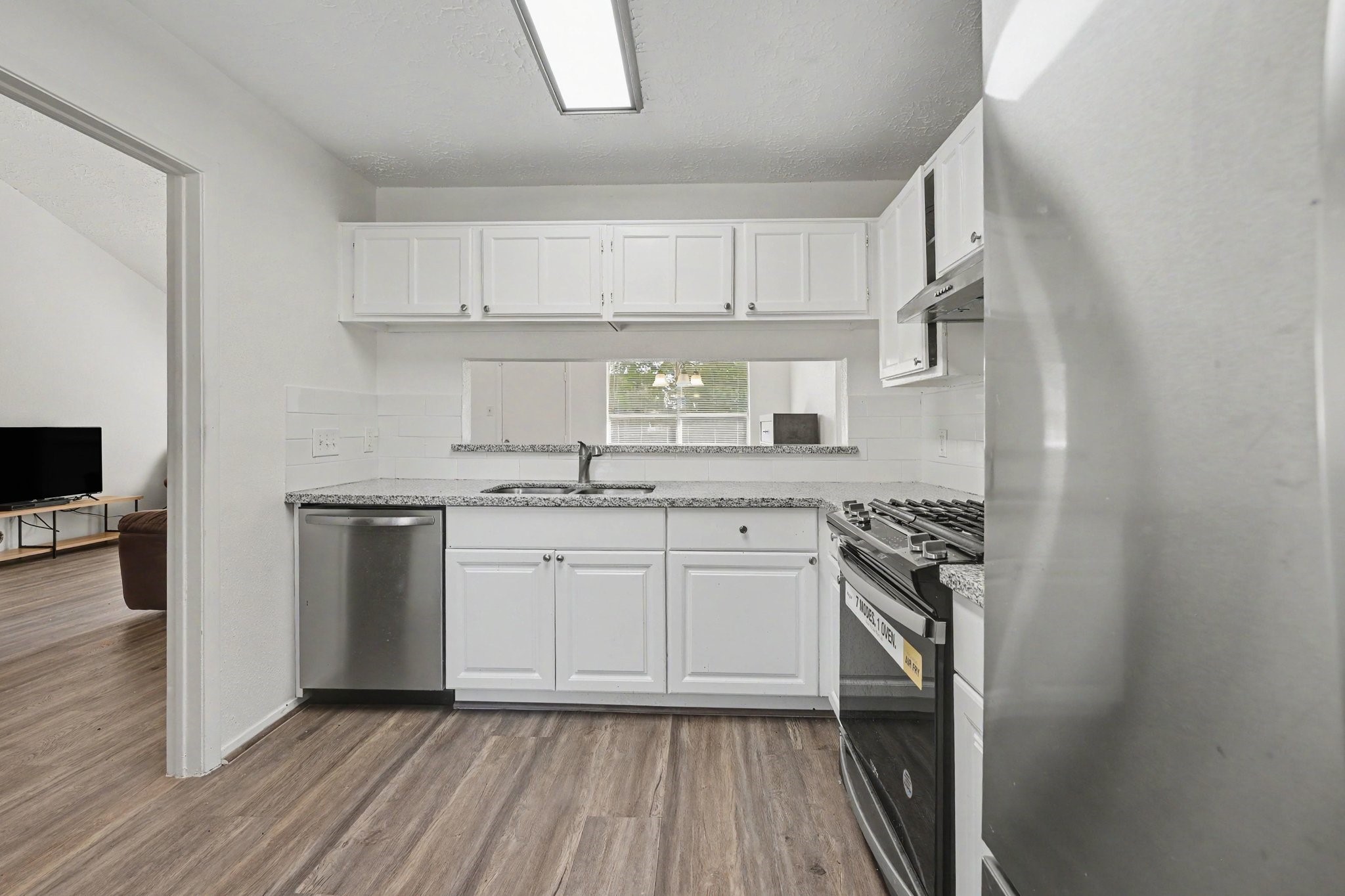 2015 Highcrest Drive Property Photo 13