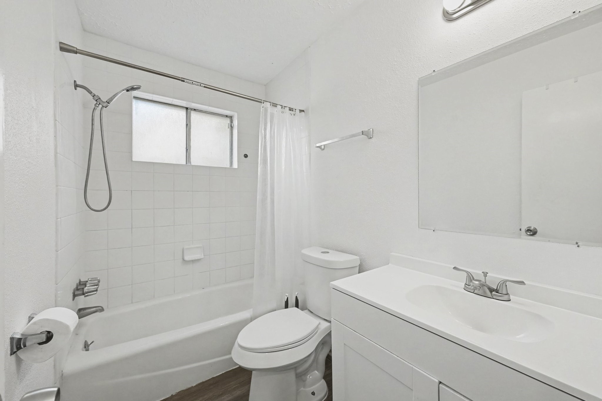 2015 Highcrest Drive Property Photo 17
