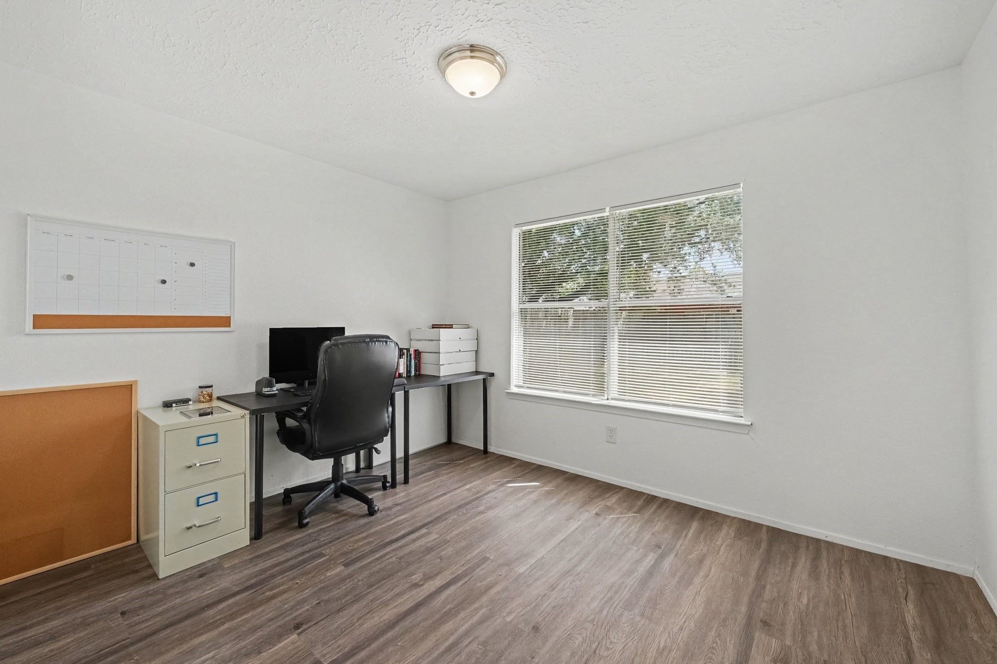 2015 Highcrest Drive Property Photo 20