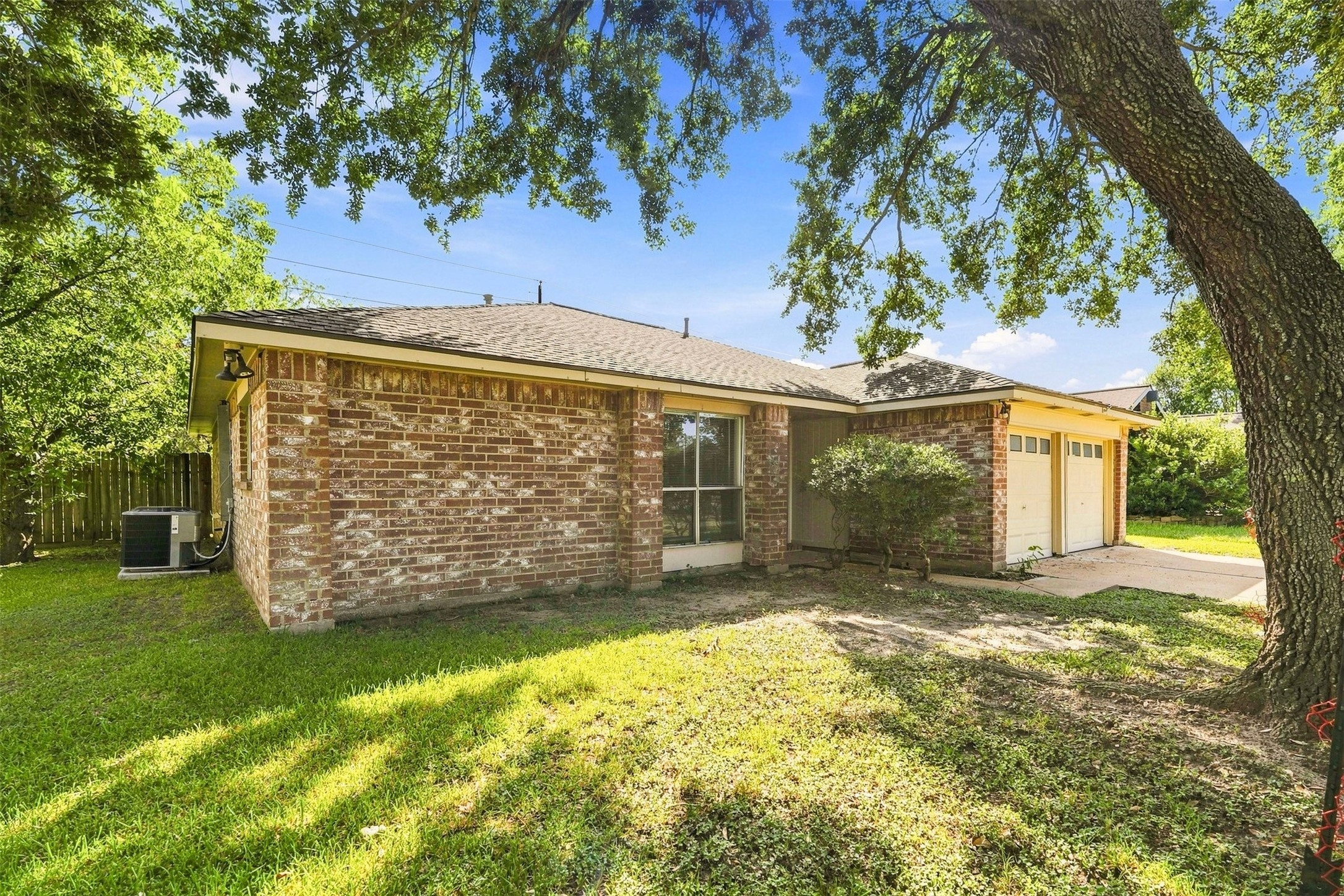 19315 Spanish Needle Drive Property Photo 3