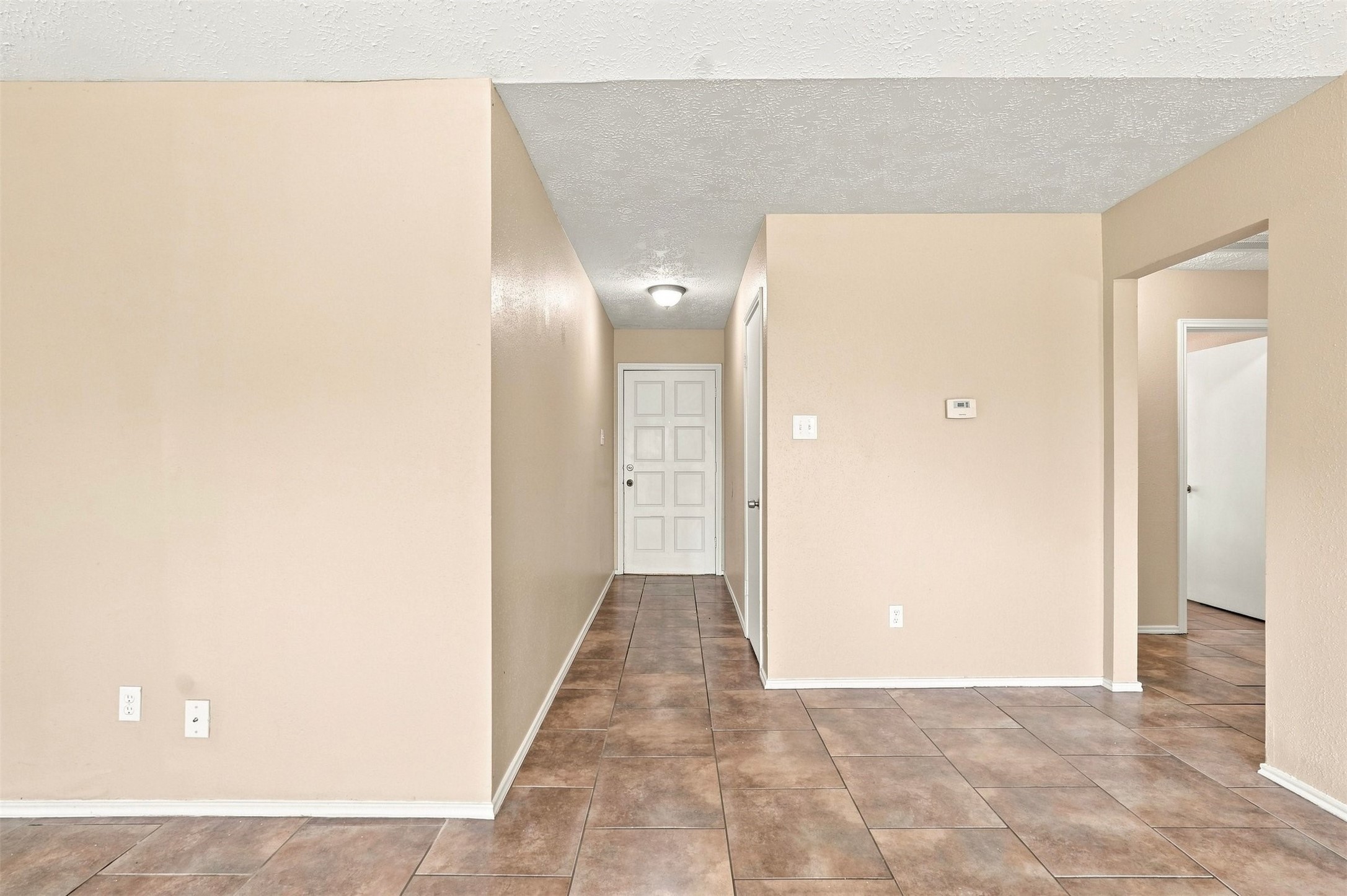 19315 Spanish Needle Drive Property Photo 4