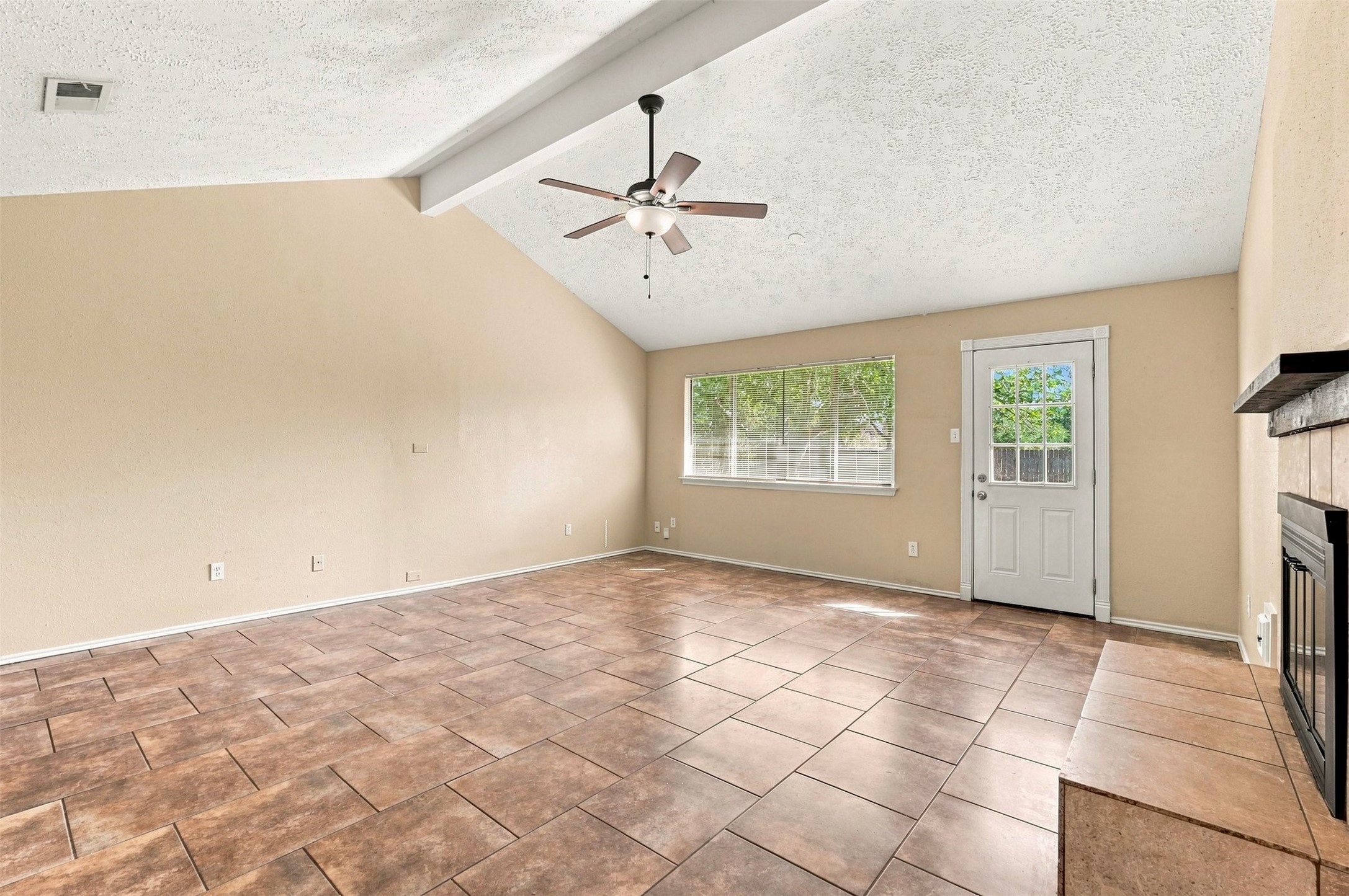 19315 Spanish Needle Drive Property Photo 8