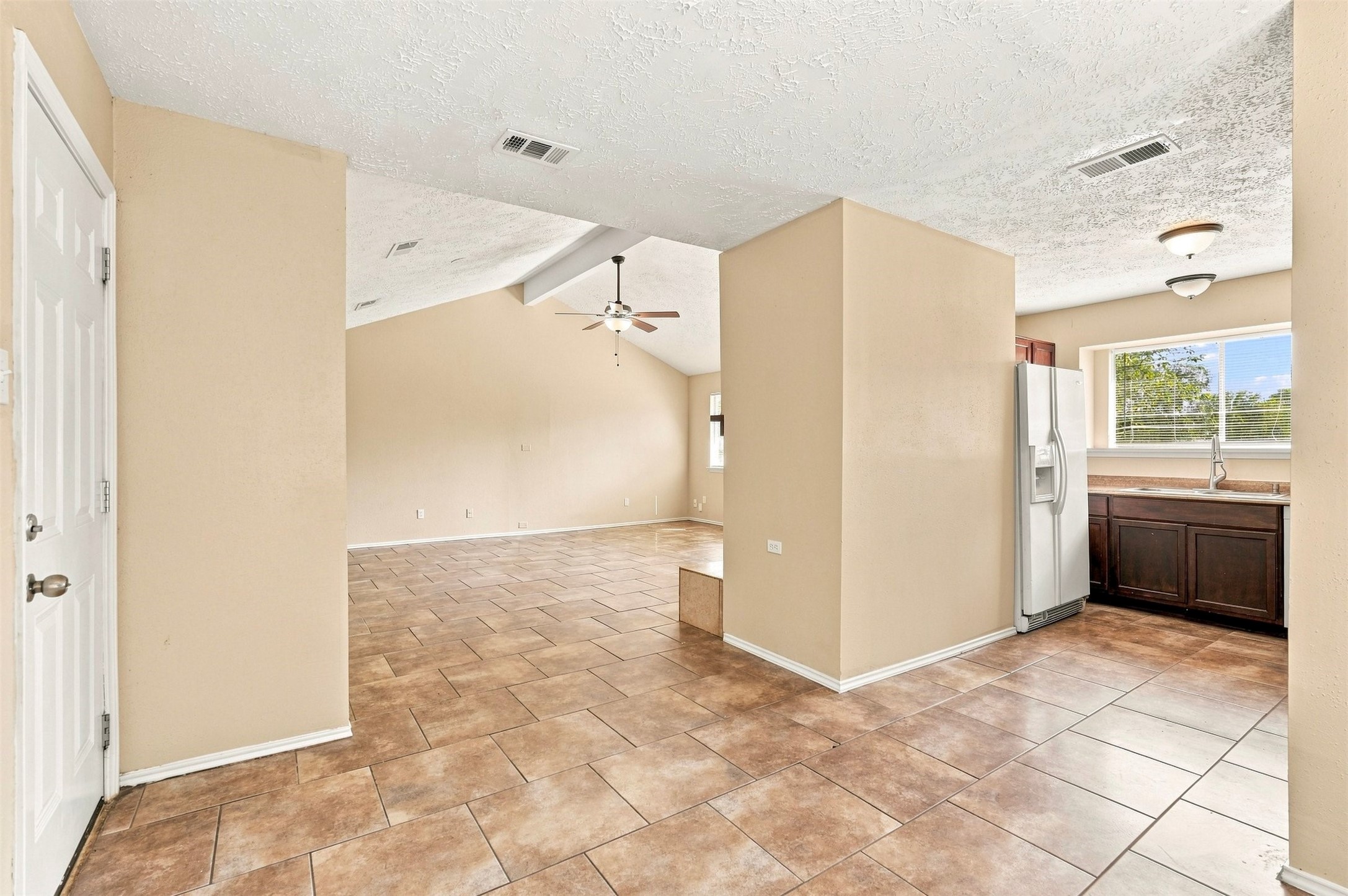 19315 Spanish Needle Drive Property Photo 11