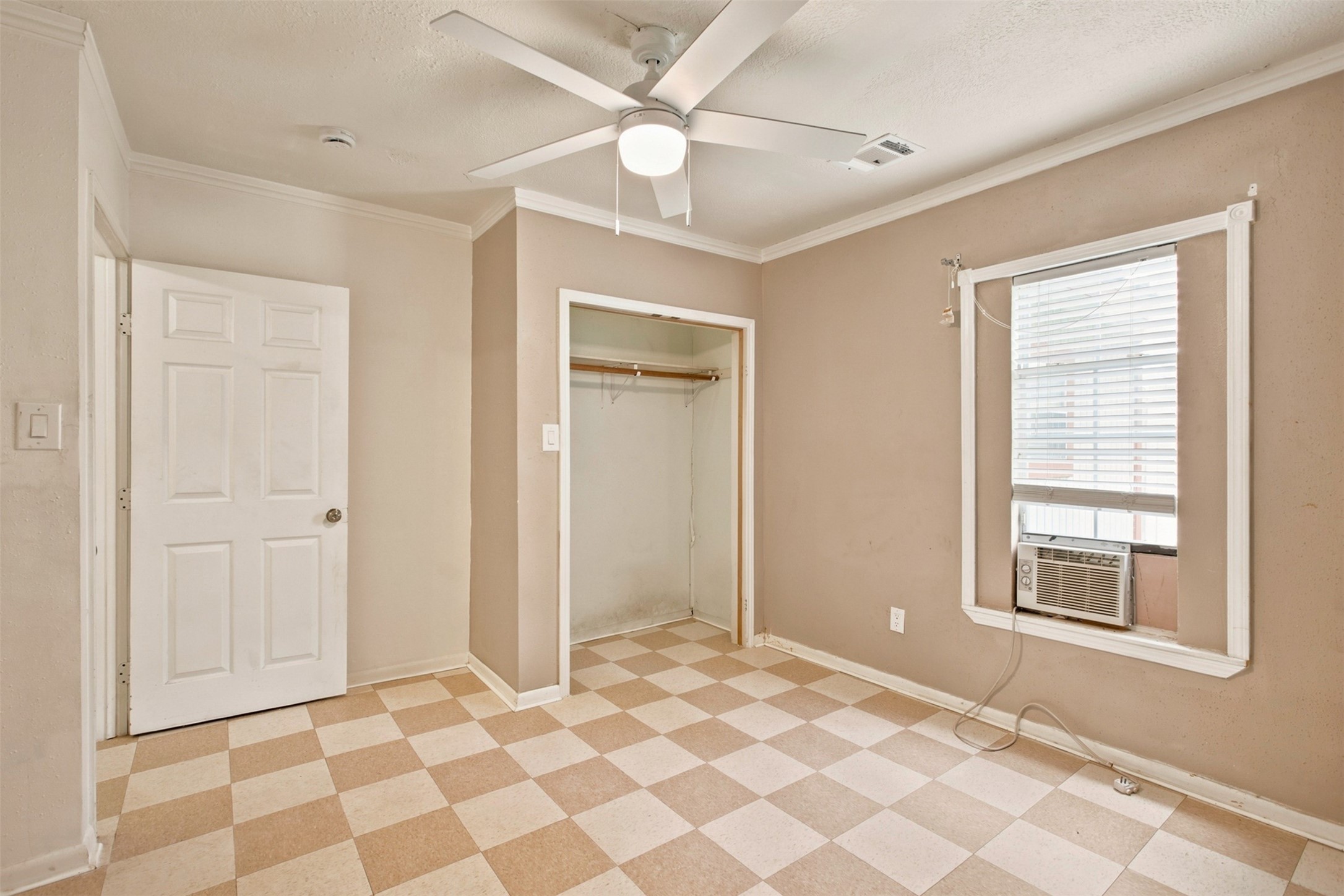 5005 Lyons Avenue Property Photo 22