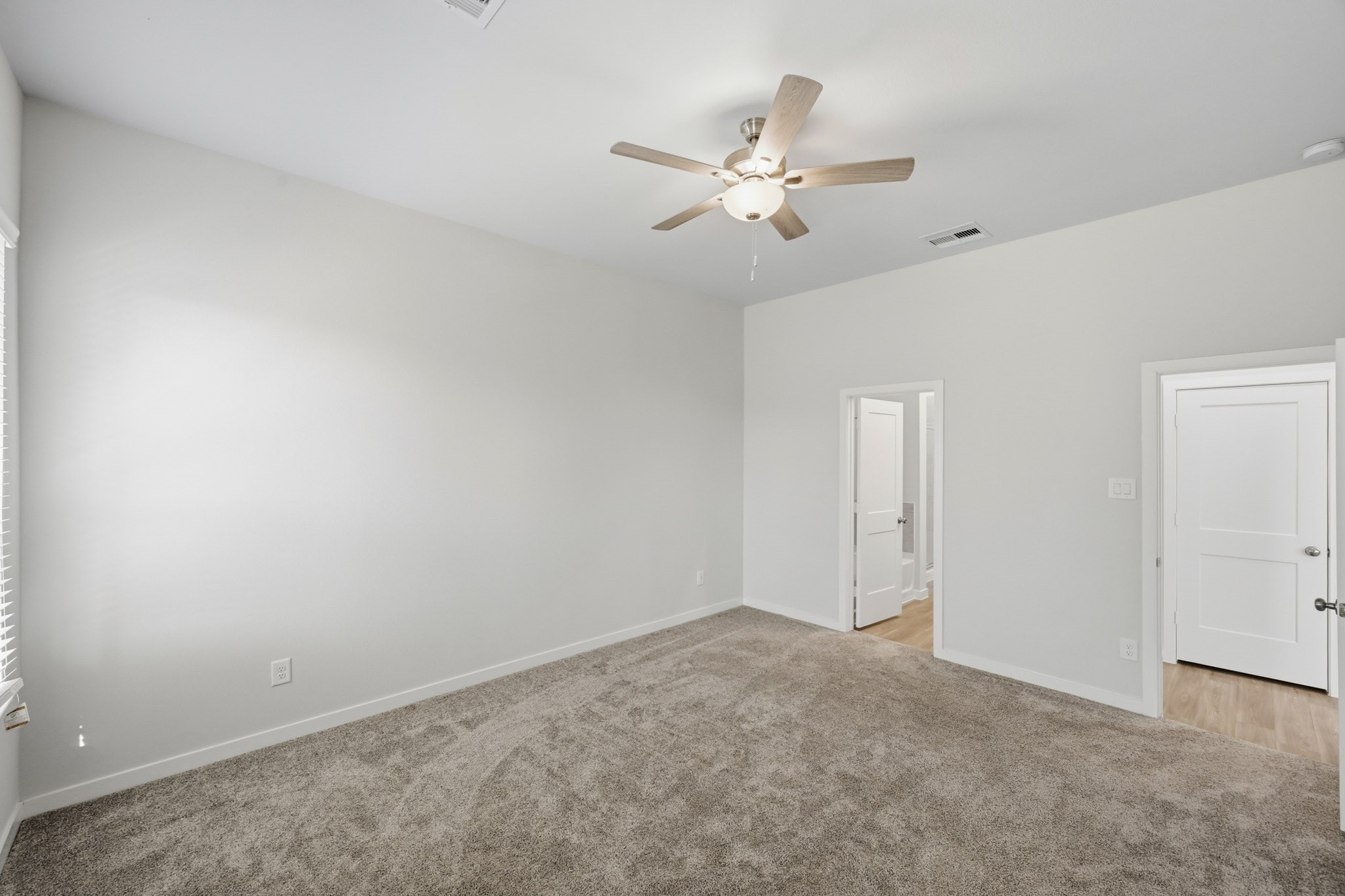 21106 Armstrong County Drive Property Photo 11