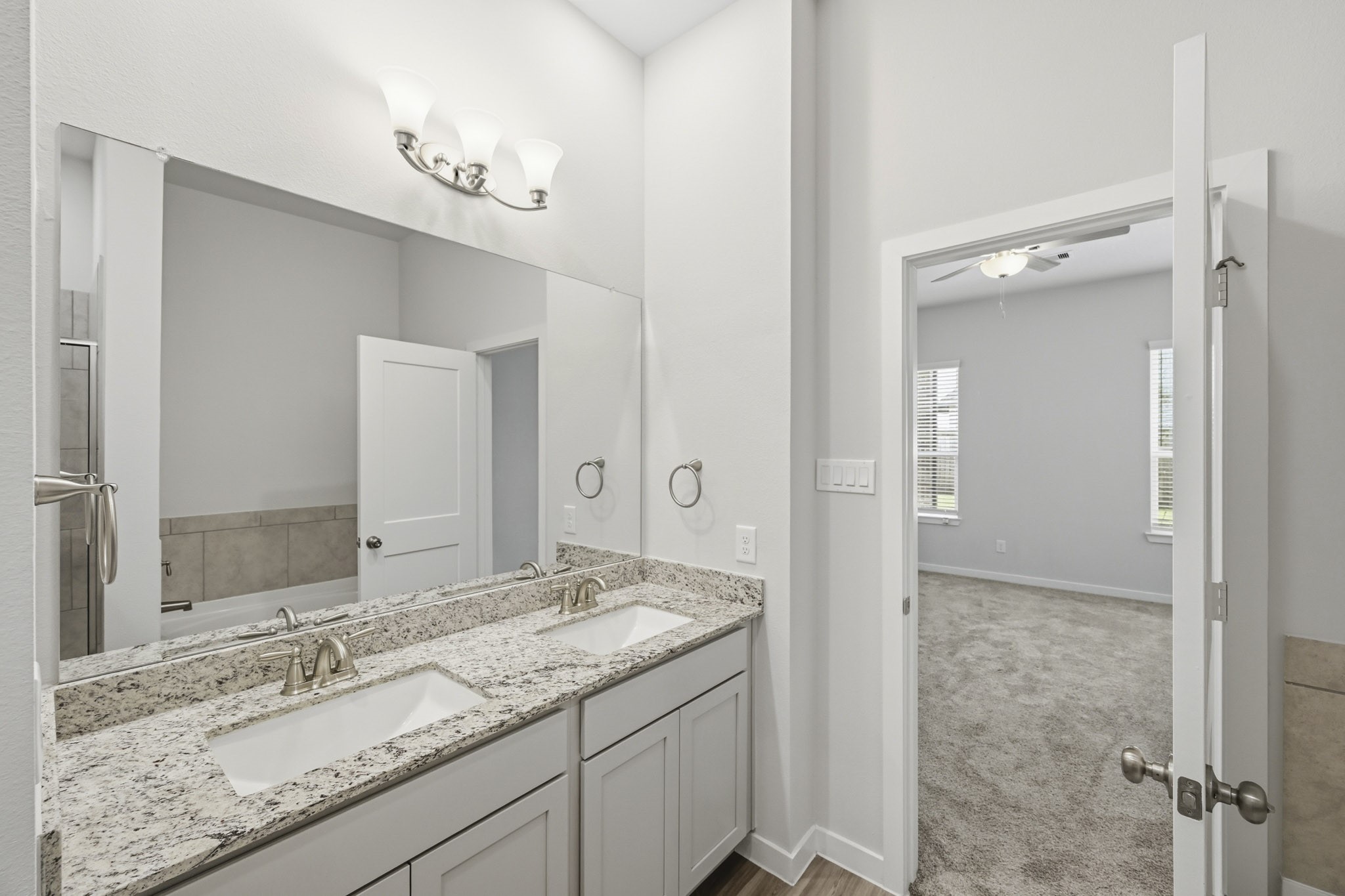 21106 Armstrong County Drive Property Photo 14