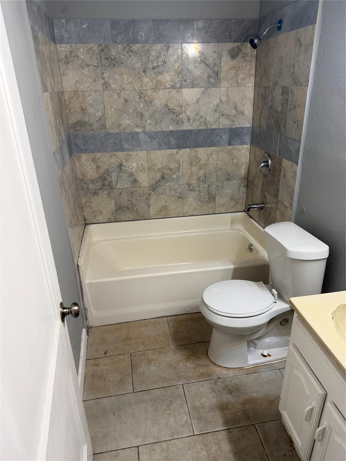 328 Garland Street Property Photo 6