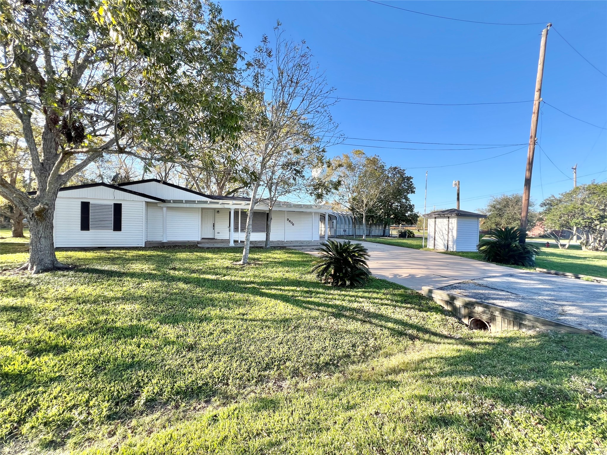 3806 Peck Street Property Photo 1