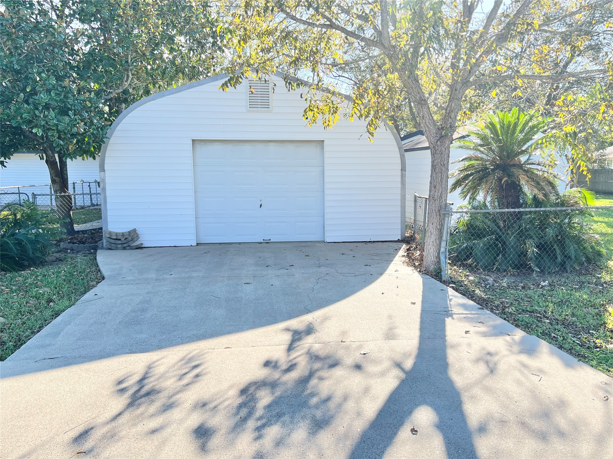 3806 Peck Street Property Photo 5