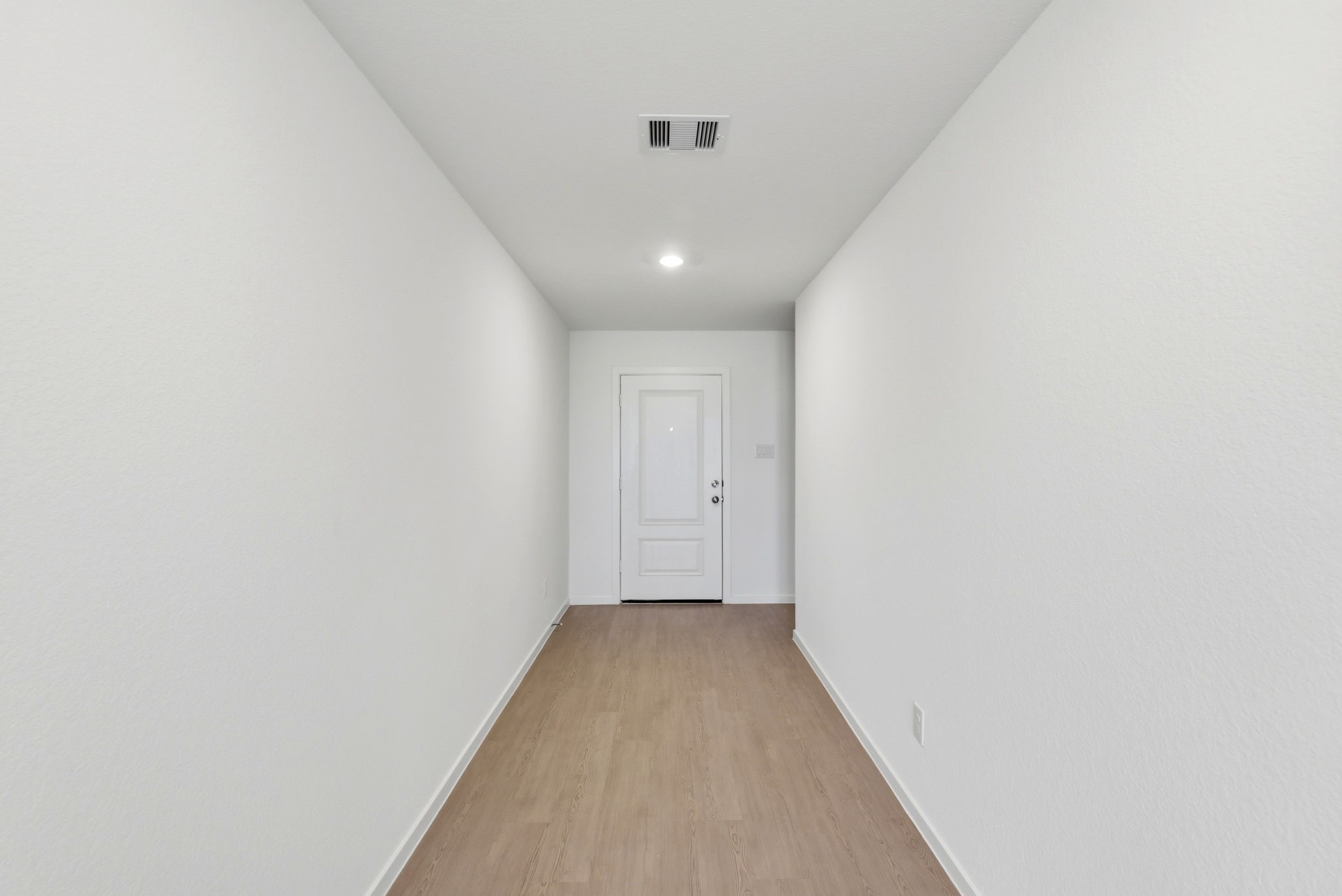 629 Craven Street Property Photo 6