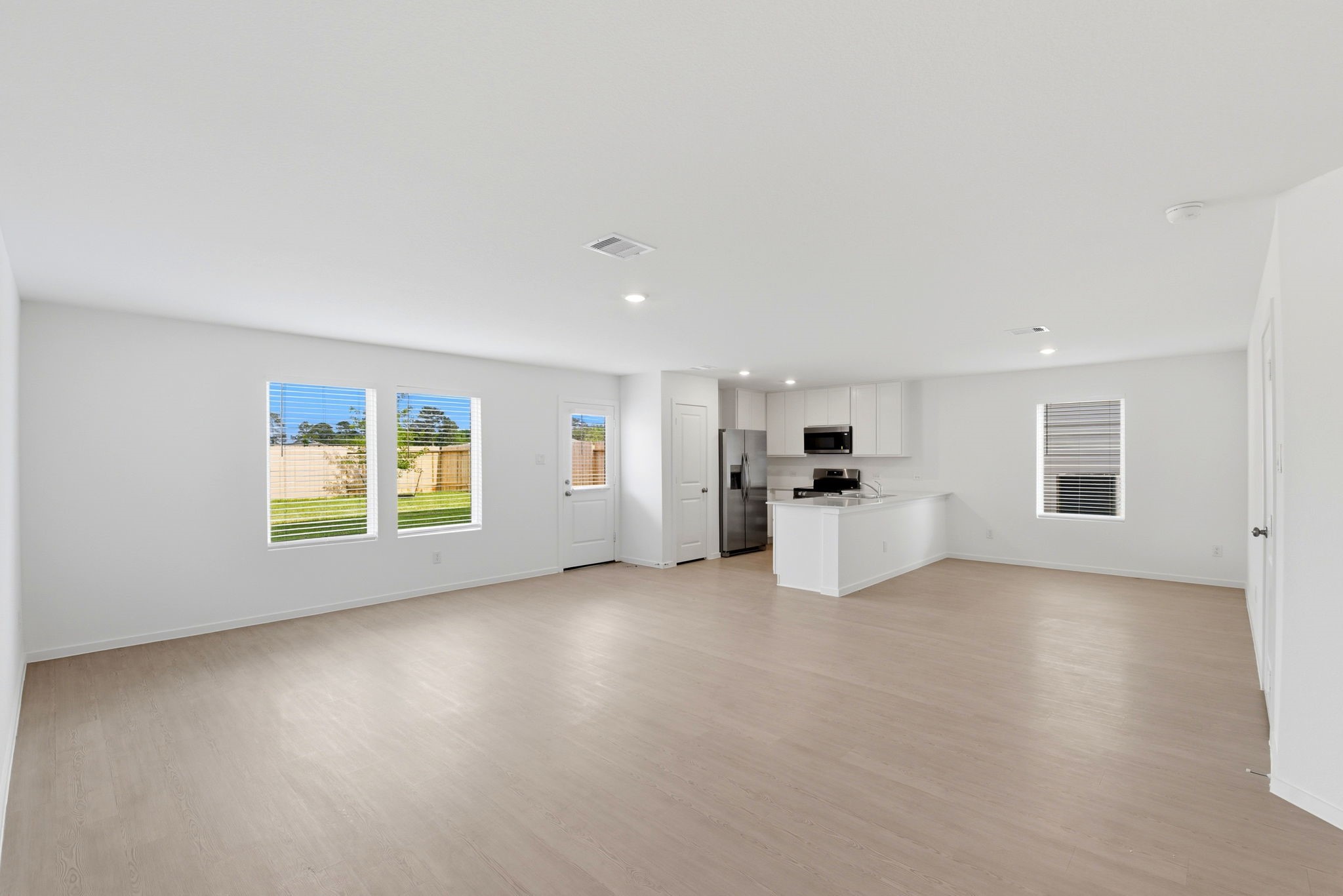 629 Craven Street Property Photo 8