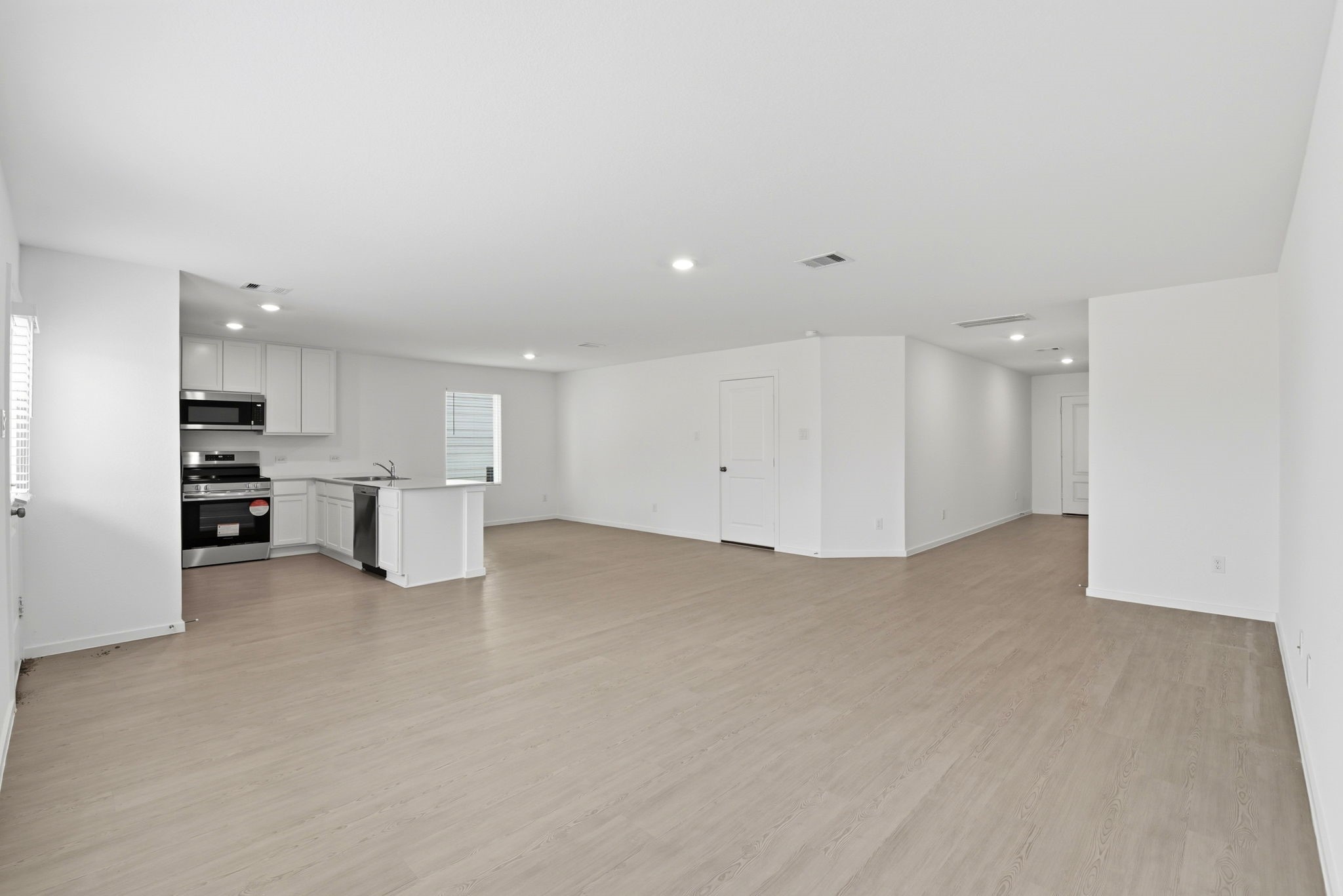 629 Craven Street Property Photo 9