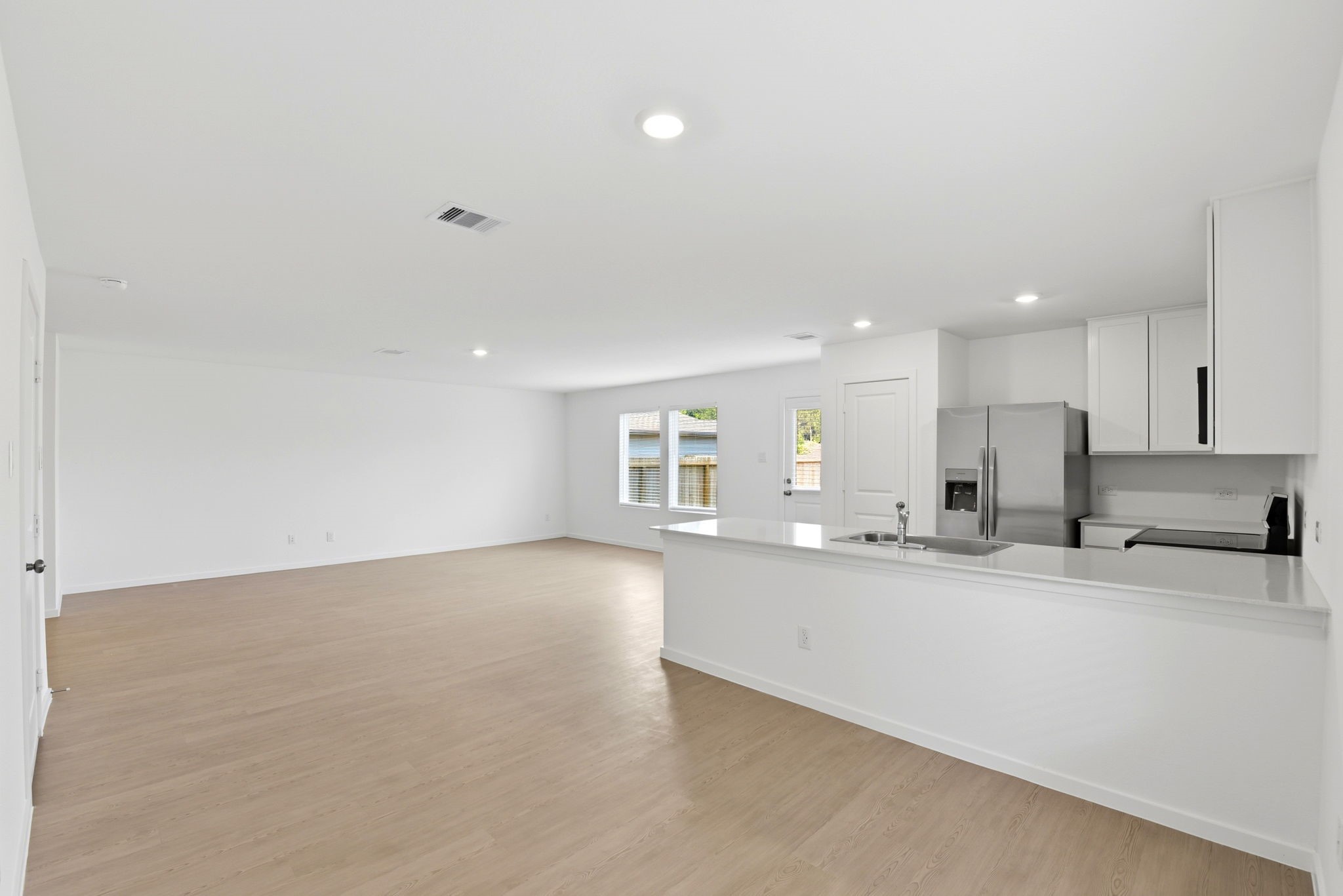 629 Craven Street Property Photo 10