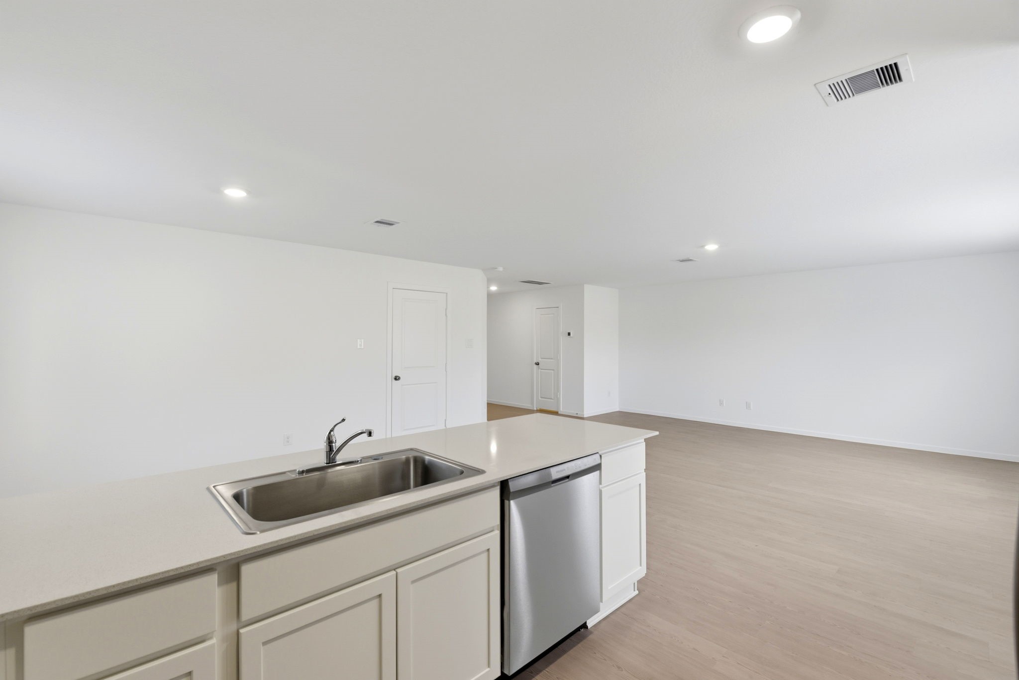 629 Craven Street Property Photo 16