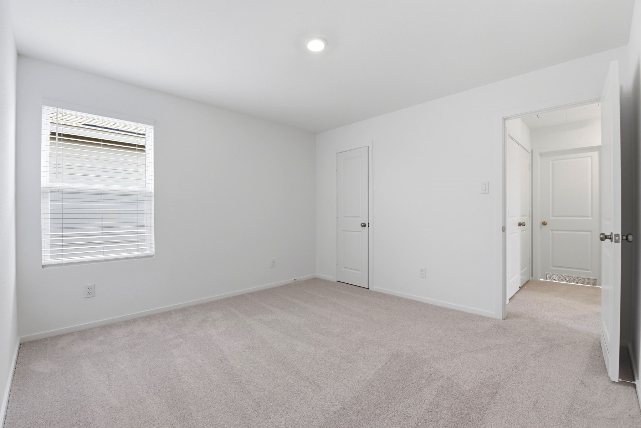 629 Craven Street Property Photo 29