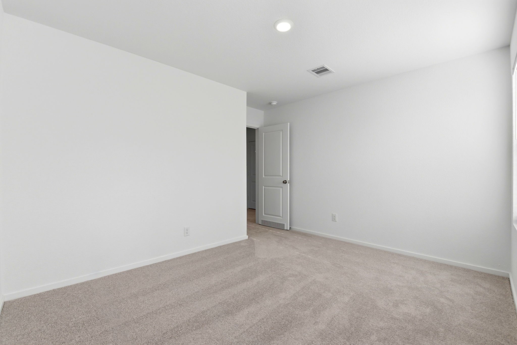629 Craven Street Property Photo 33