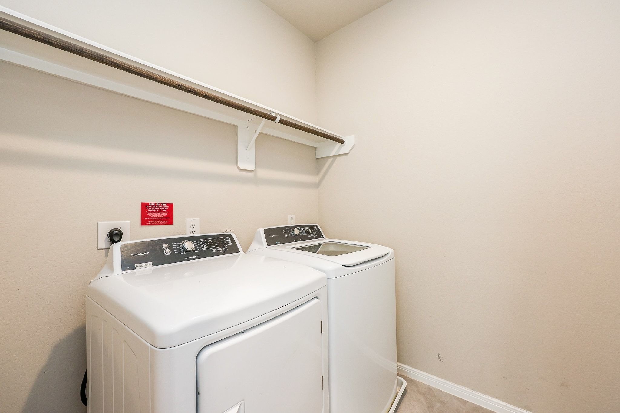 3418 Harvest Meadow Lane Property Photo 8