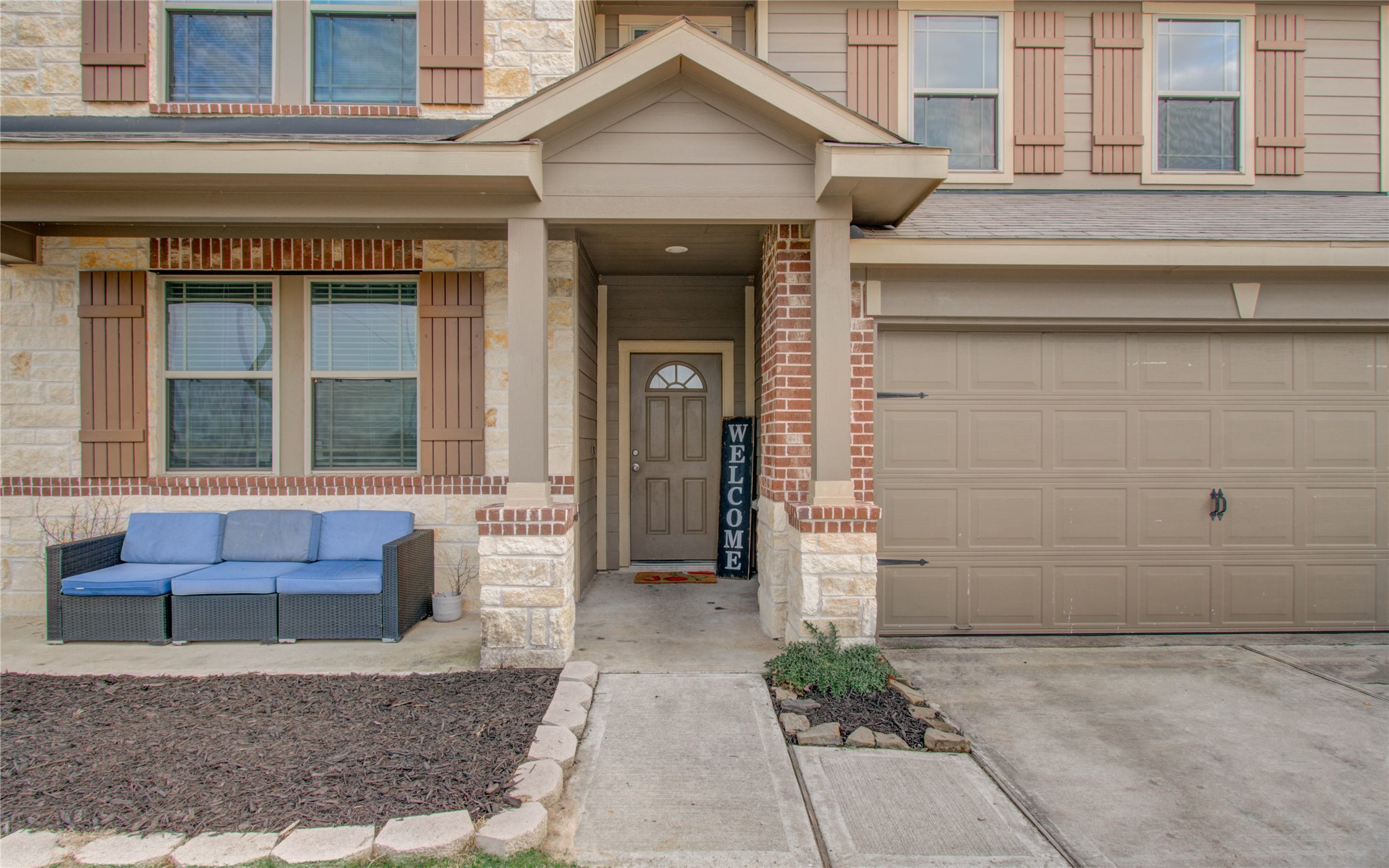 218 White Wing Lane Property Photo 2