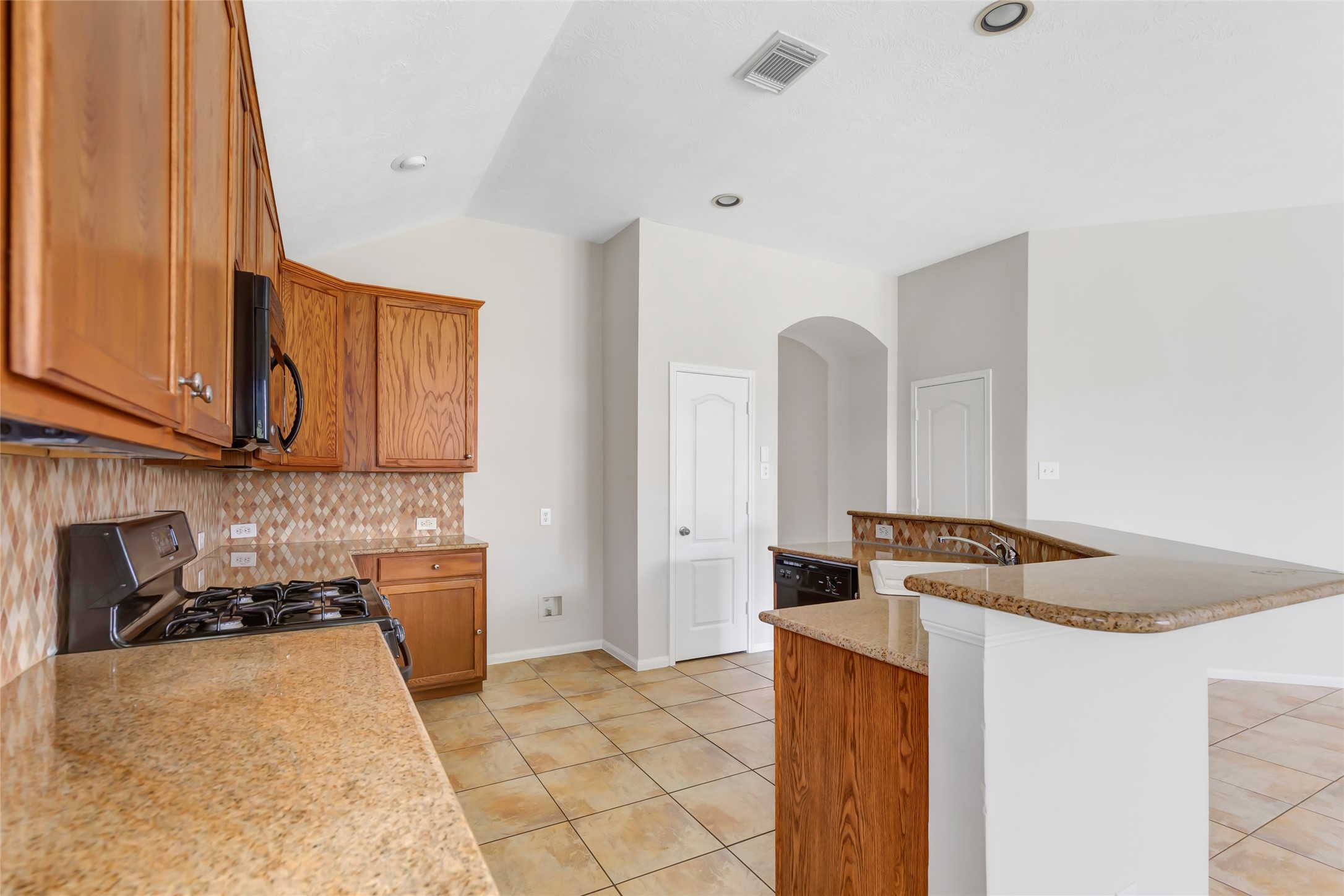 16002 Ne Sonoma Park Drive Property Photo 9