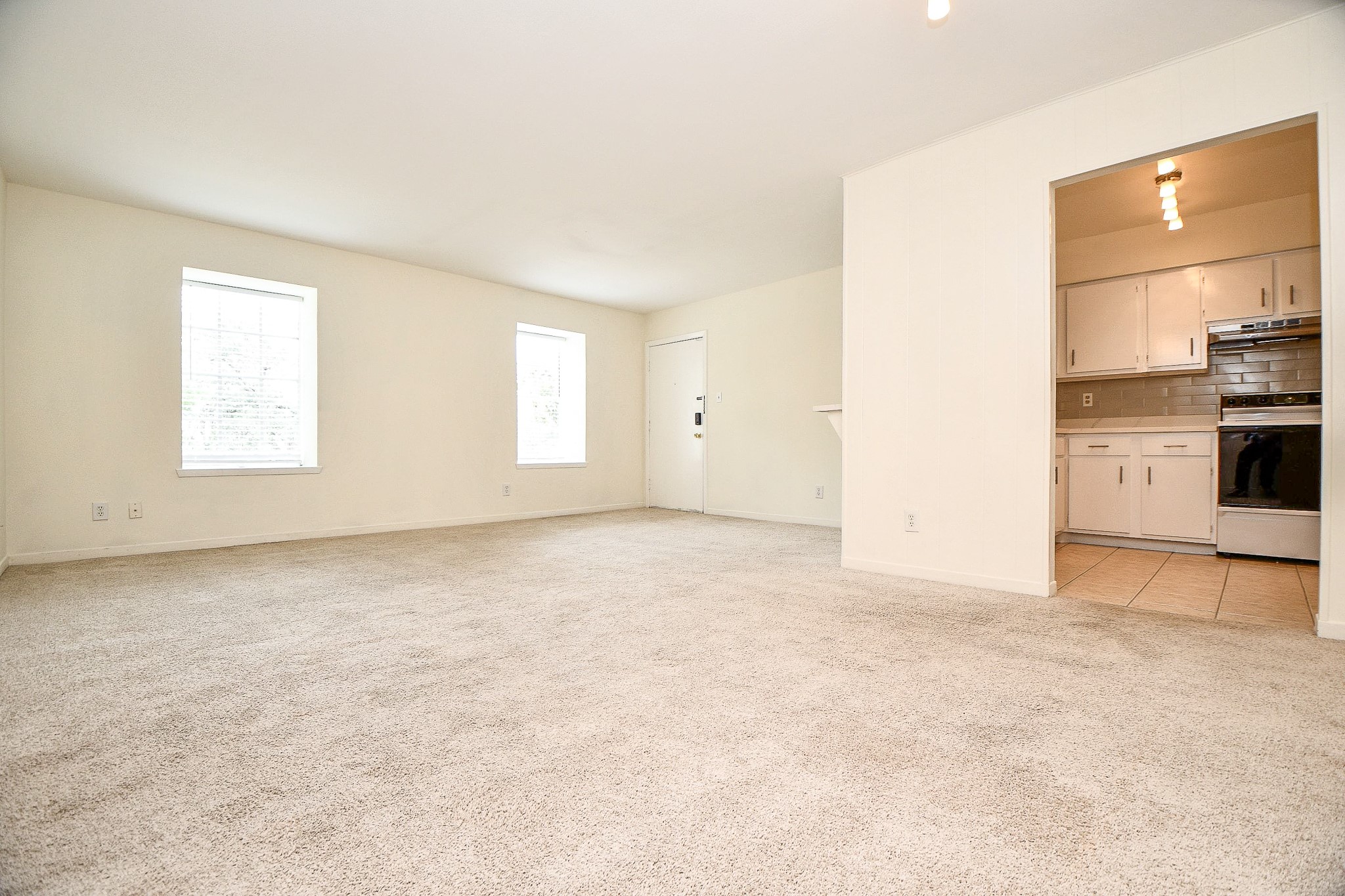 9001 Gaylord Street 4 Property Photo 8