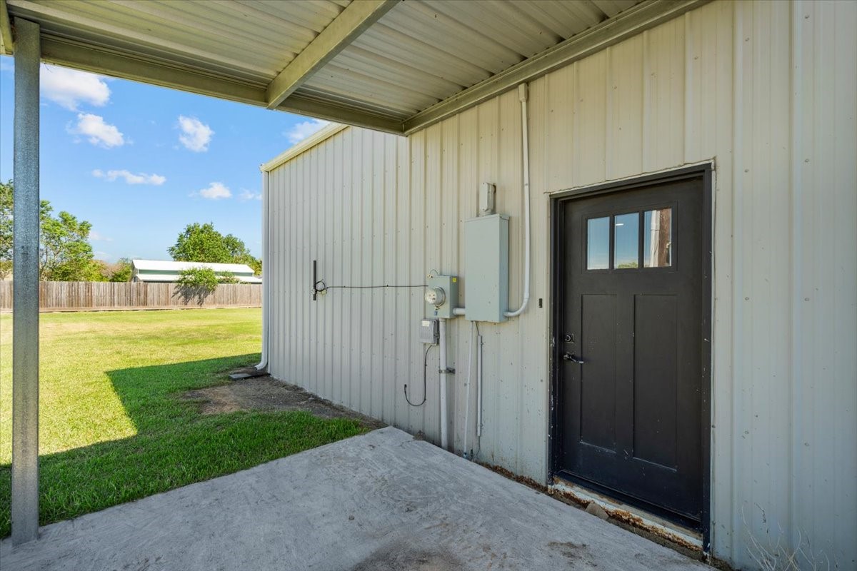 7811 County Road 168 Property Photo 34